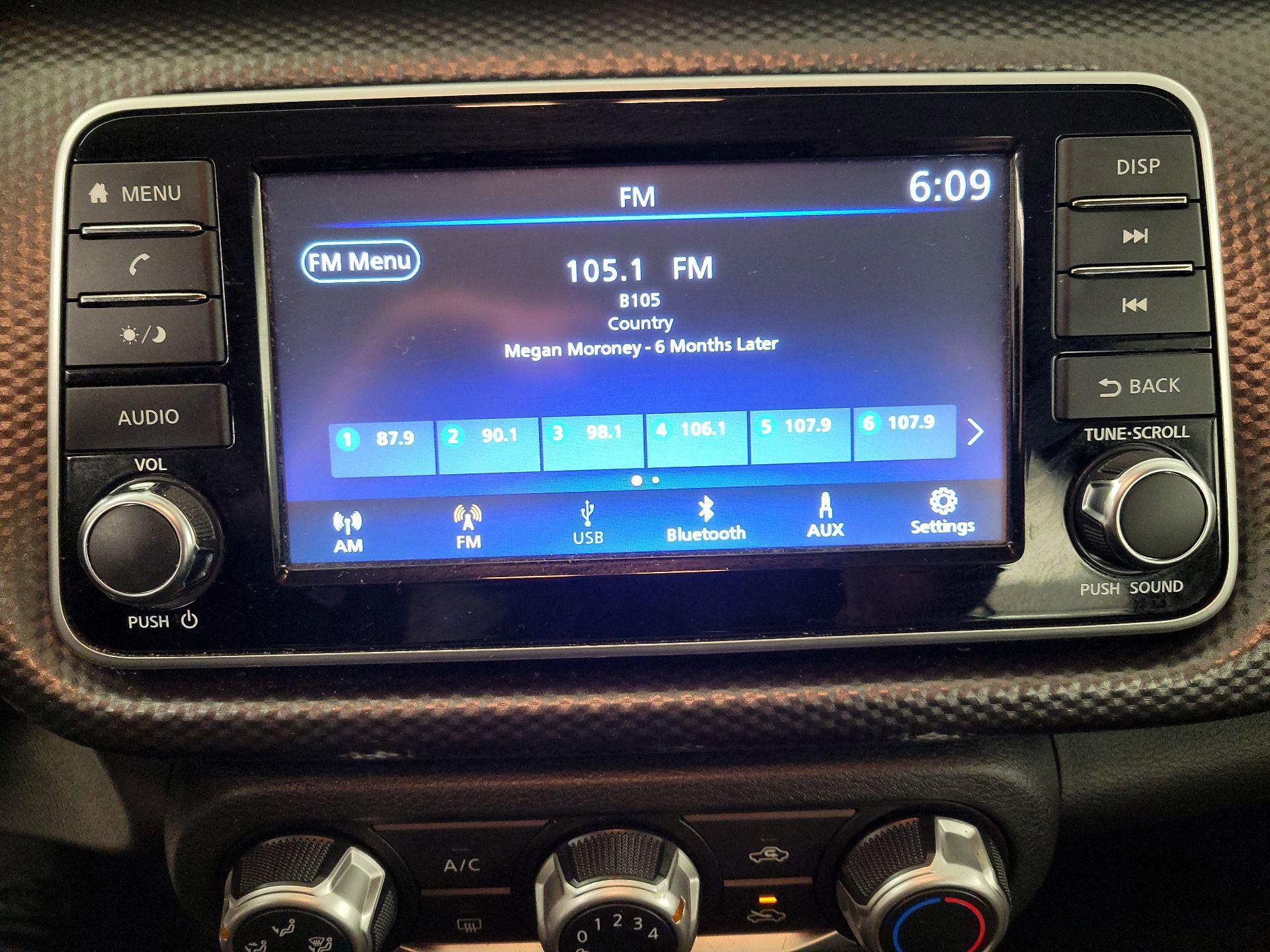 Thumbnail: 2020 Nissan Kicks - 15