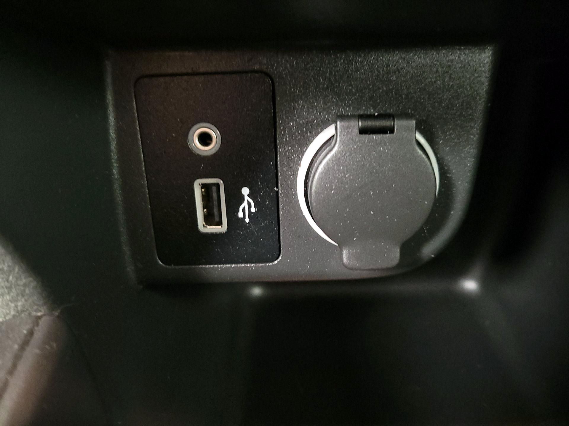 Thumbnail: 2020 Nissan Kicks - 18