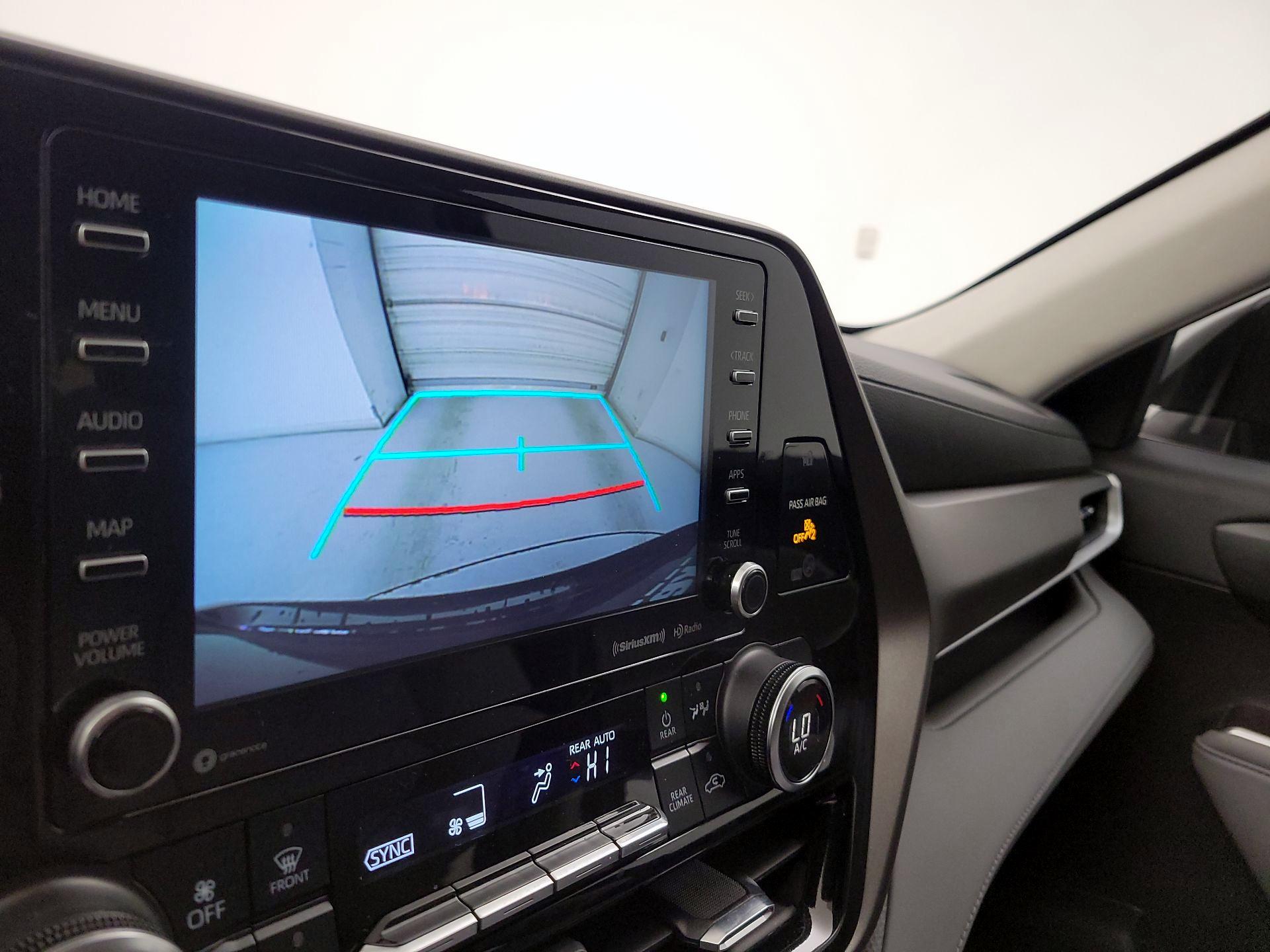 Thumbnail: 2022 Toyota Highlander - 14