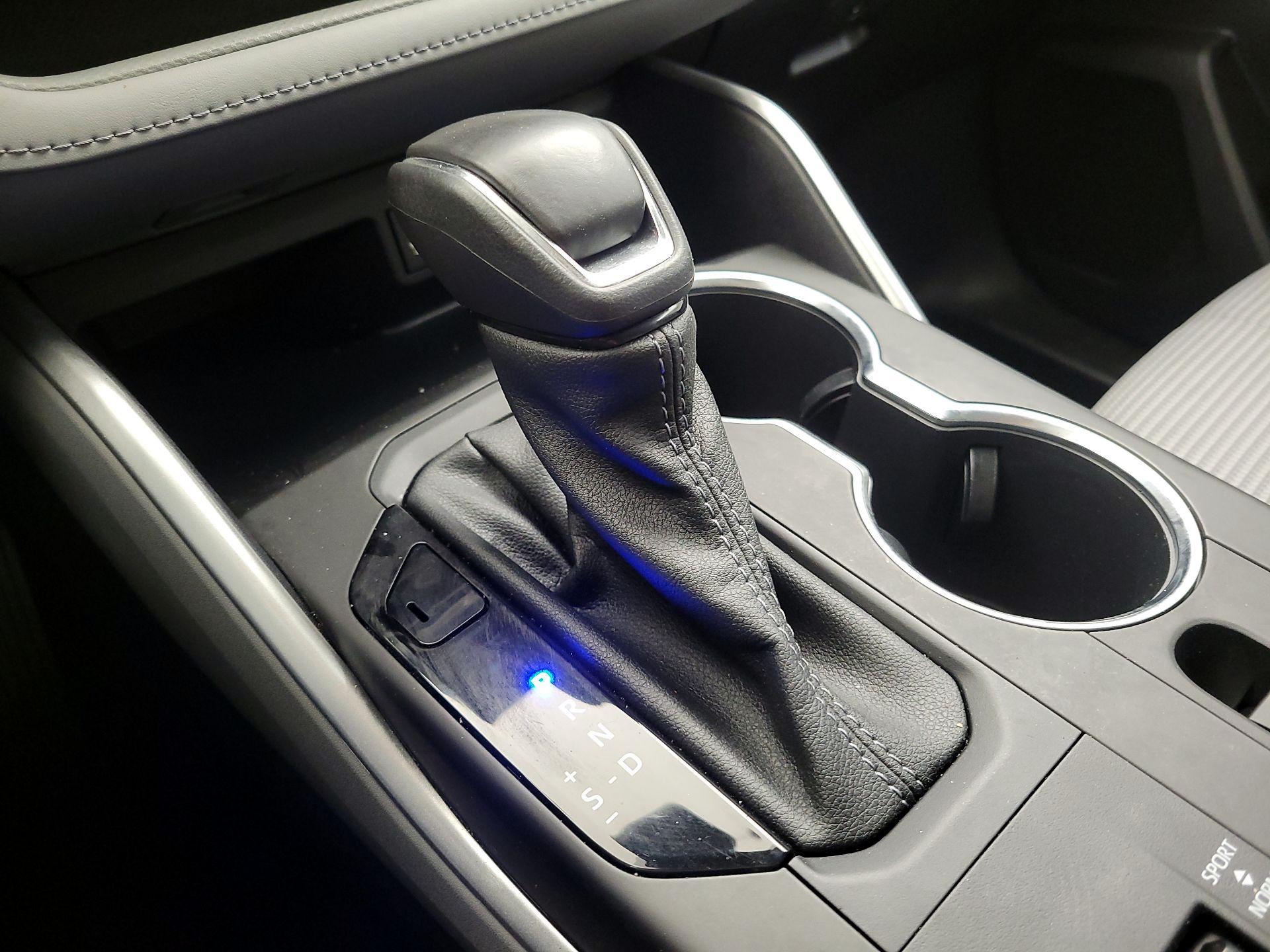 Thumbnail: 2022 Toyota Highlander - 17