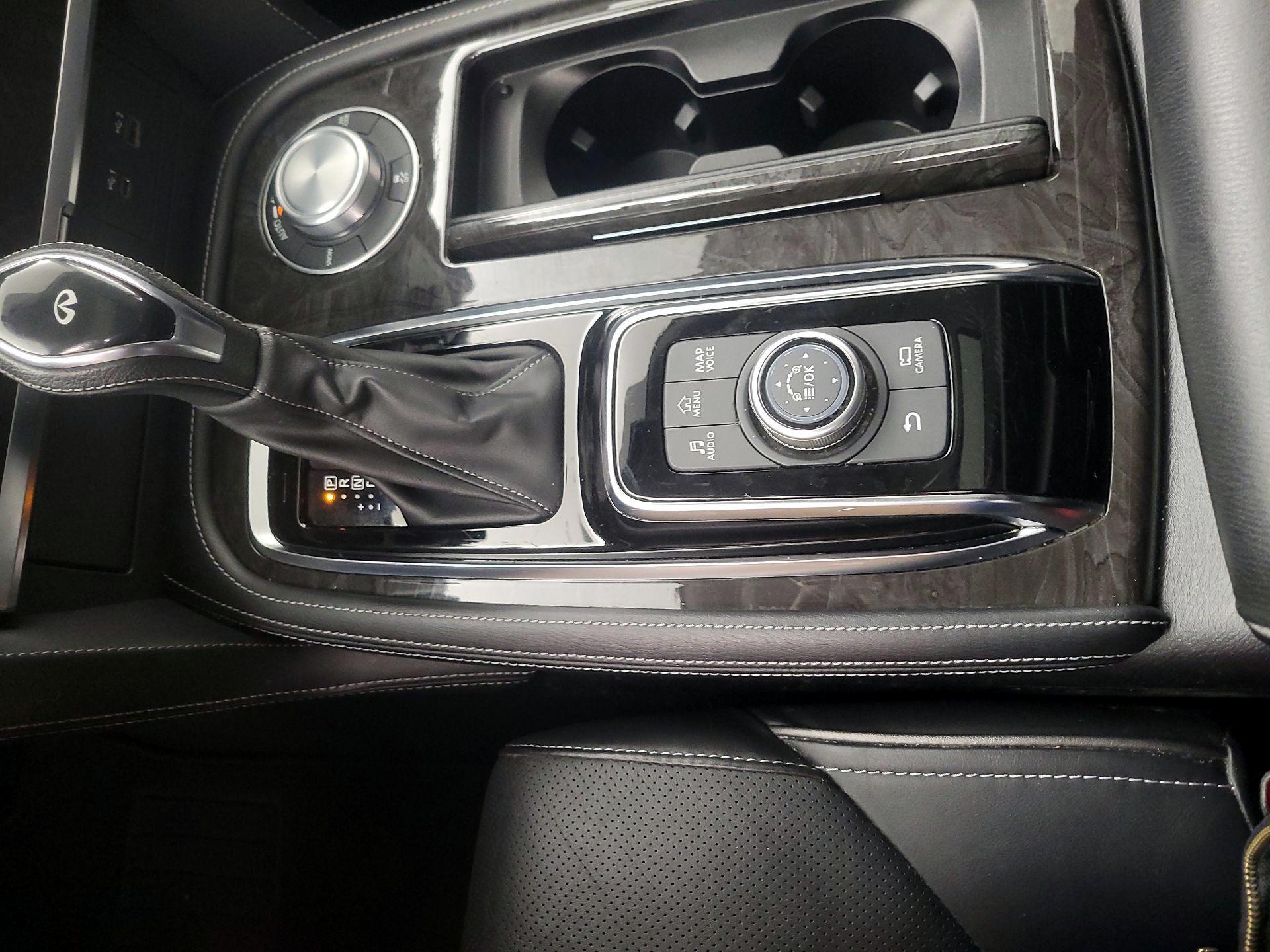 Thumbnail: 2024 INFINITI QX80 - 18