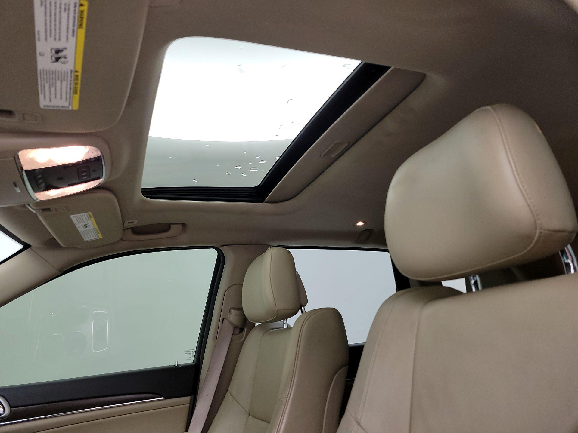 Thumbnail: 2018 Jeep Grand Cherokee - 19