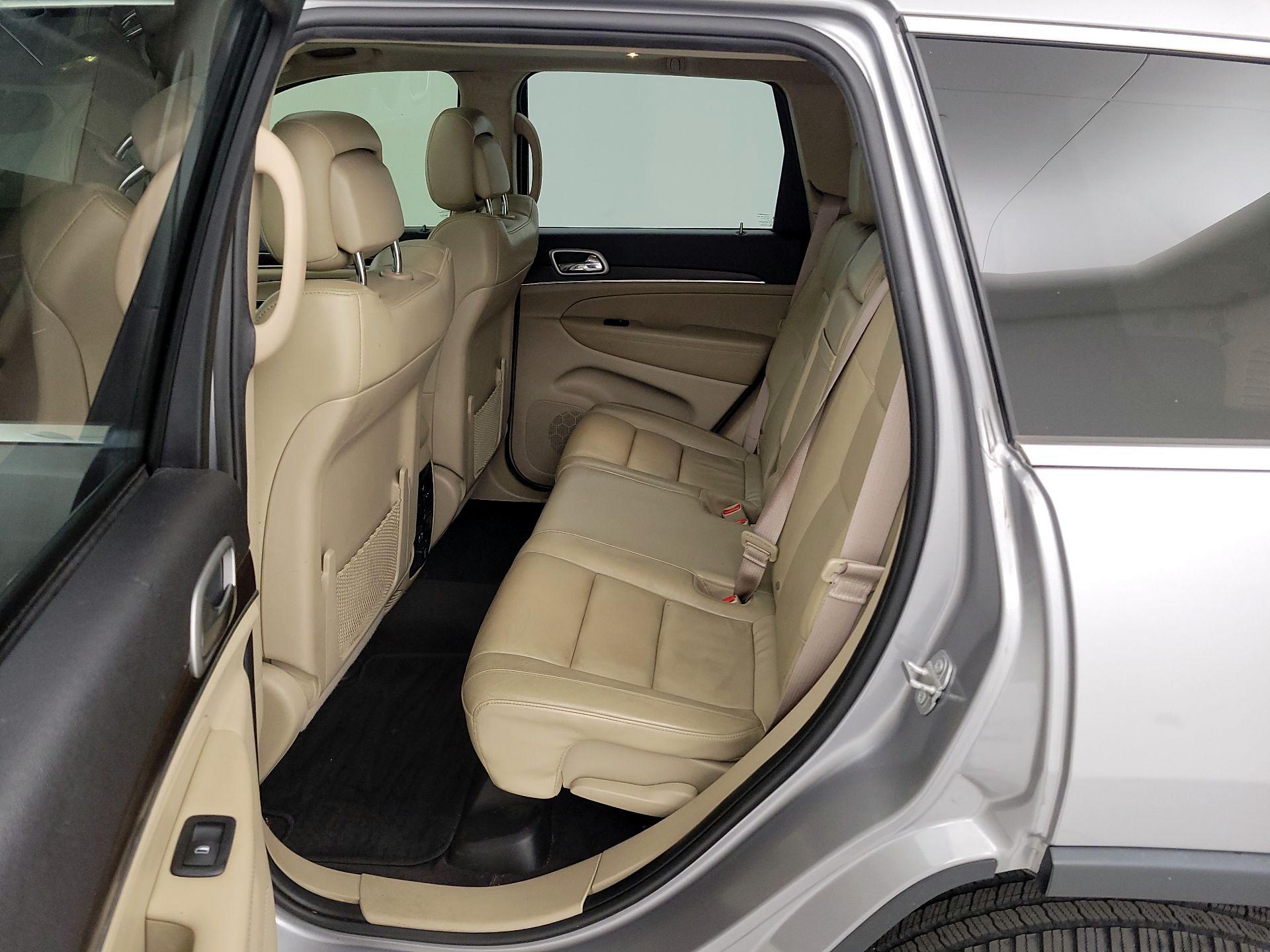 Thumbnail: 2018 Jeep Grand Cherokee - 20