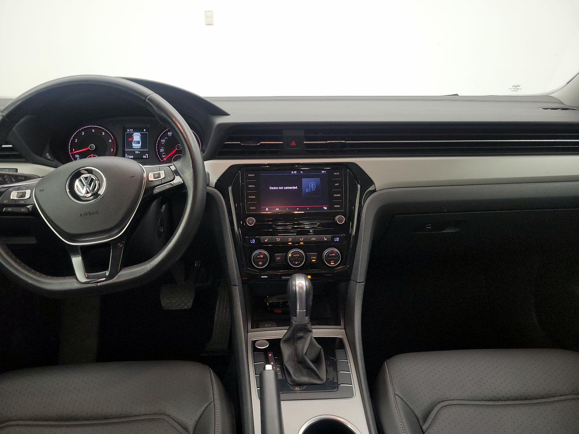 Thumbnail: 2020 Volkswagen Passat - 9