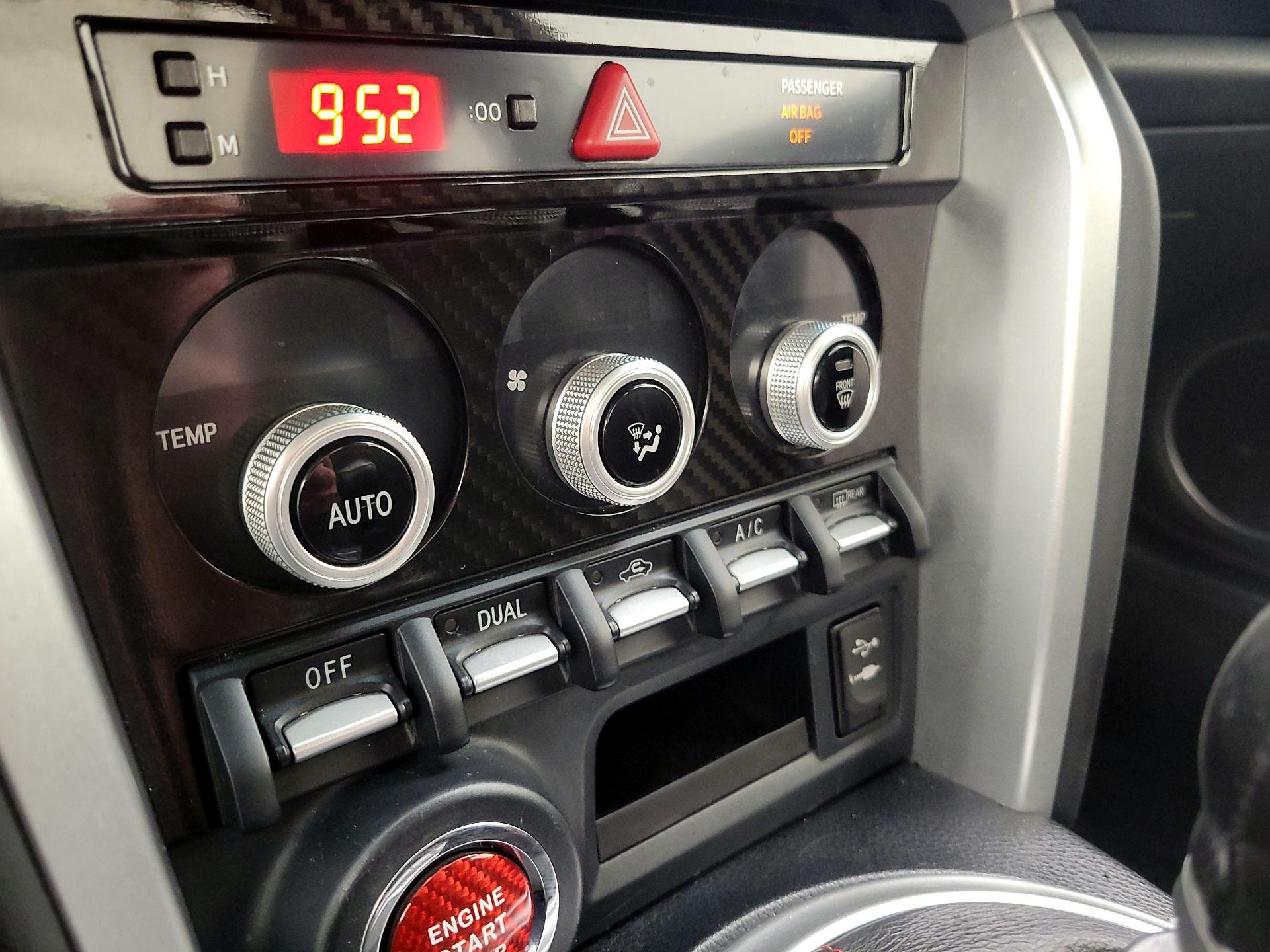 Thumbnail: 2017 Subaru BRZ - 16