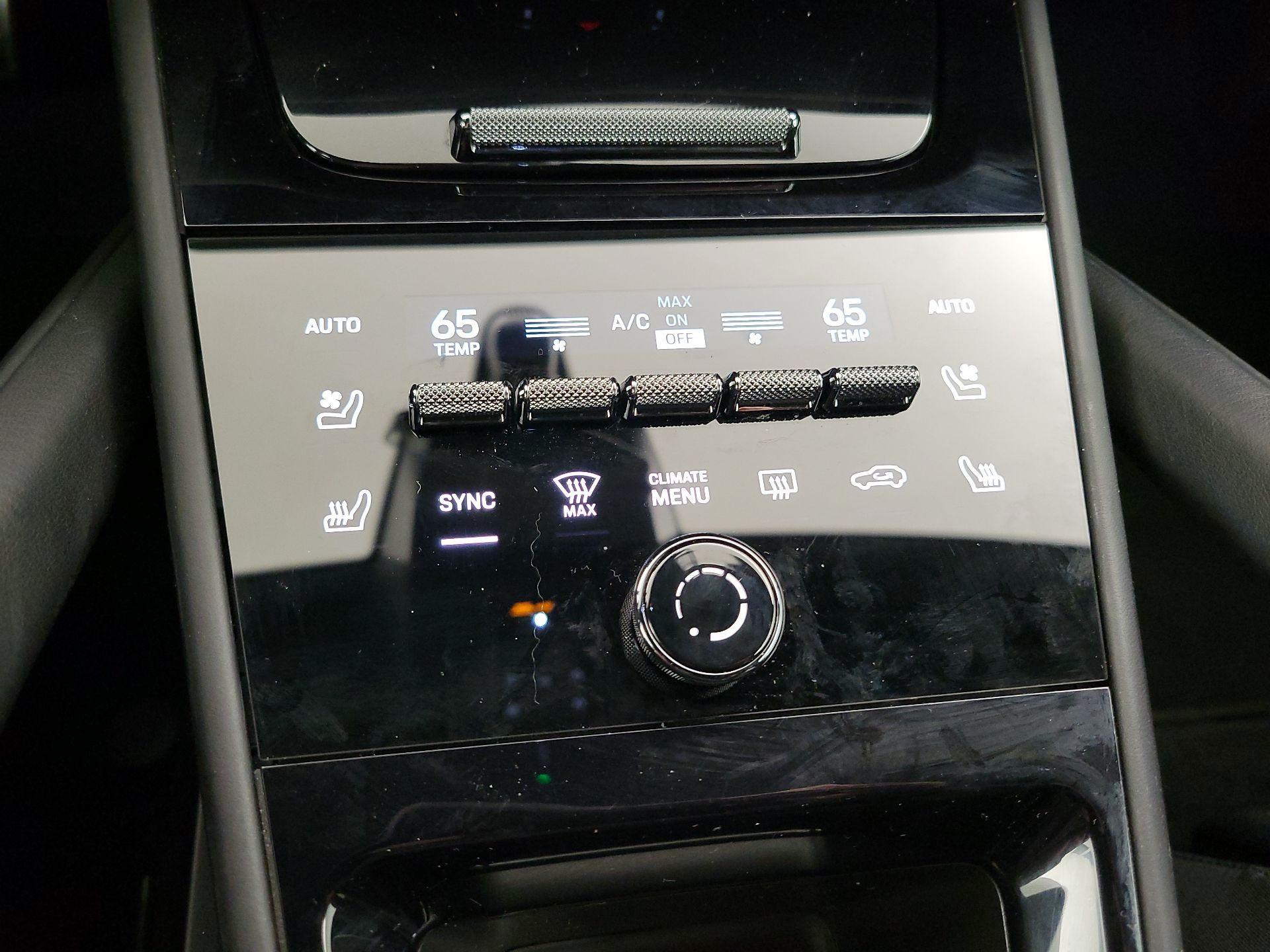 Thumbnail: 2024 Porsche Cayenne - 17