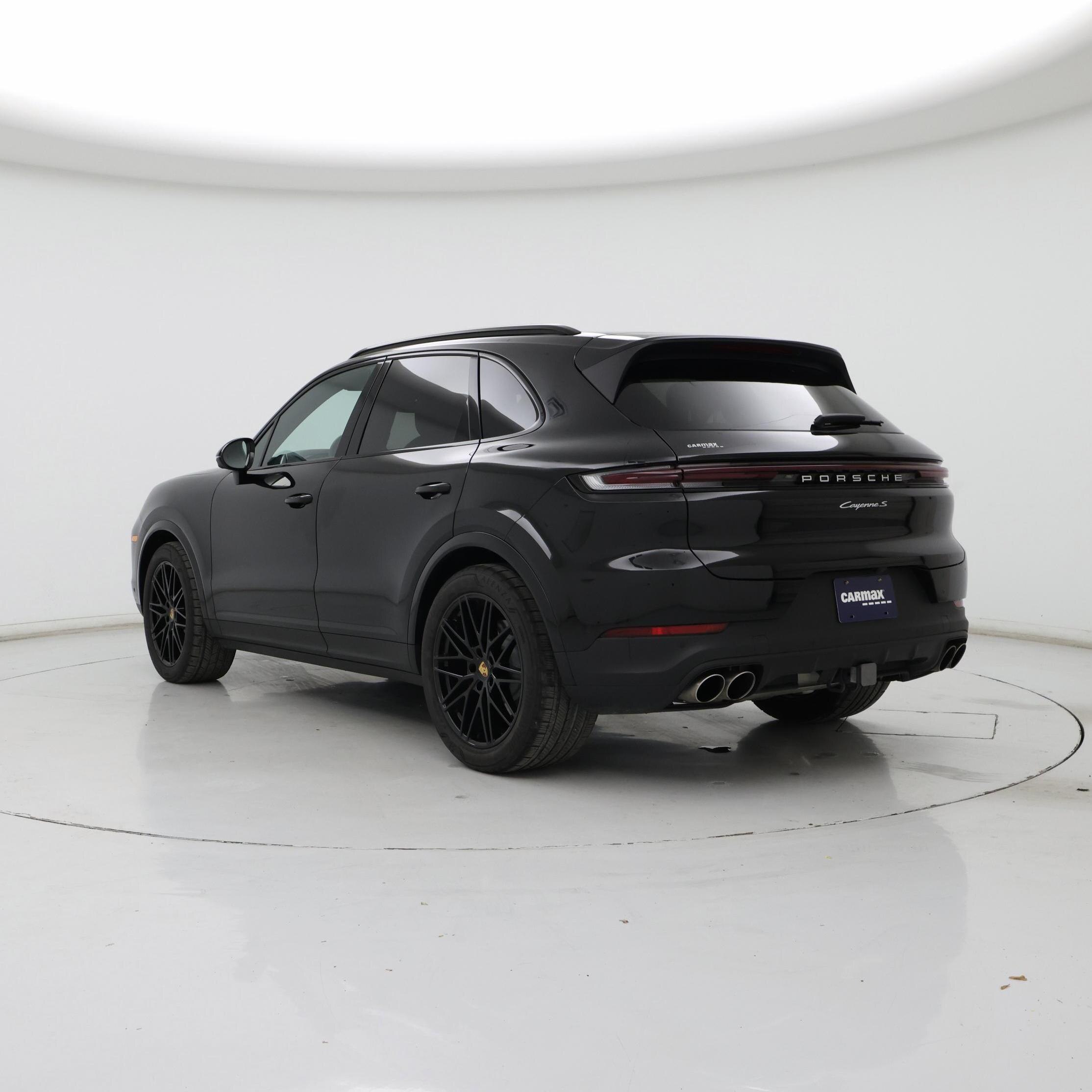 Thumbnail: 2024 Porsche Cayenne - 2