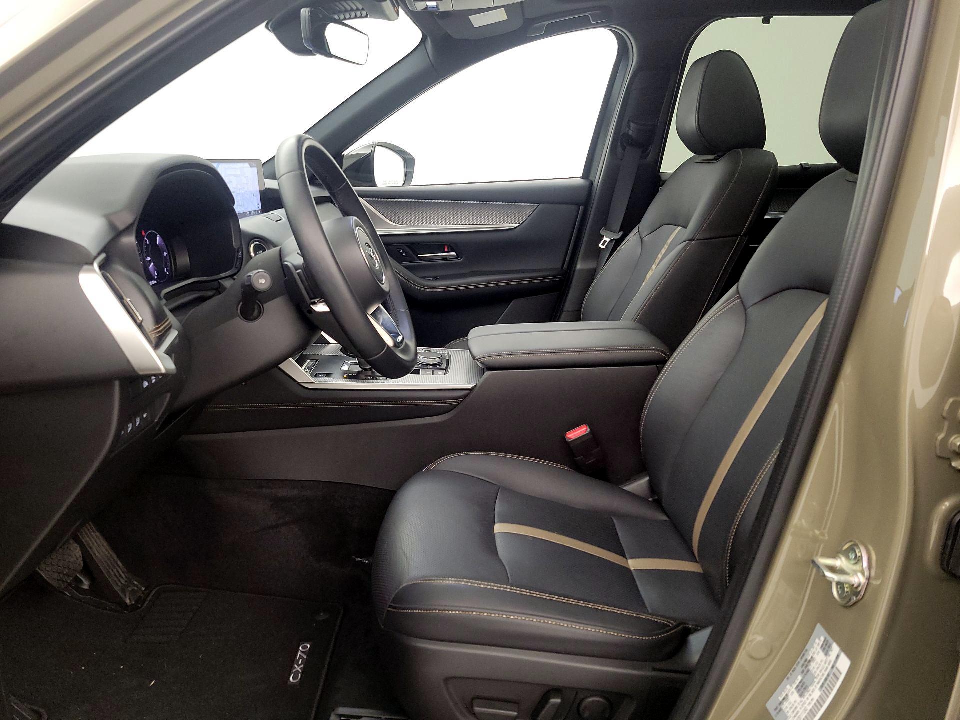 Thumbnail: 2025 Mazda CX-70 - 11