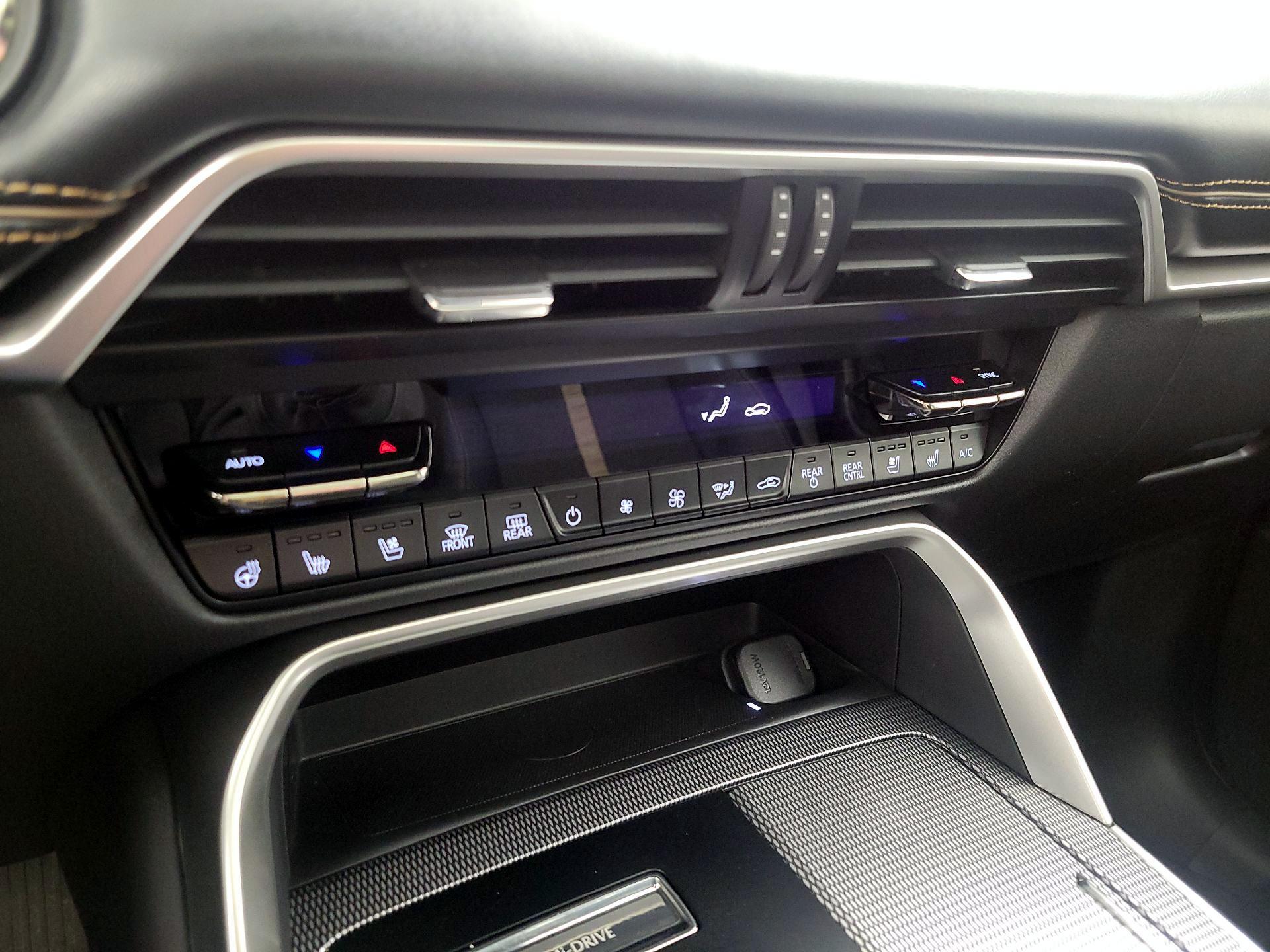 Thumbnail: 2025 Mazda CX-70 - 17