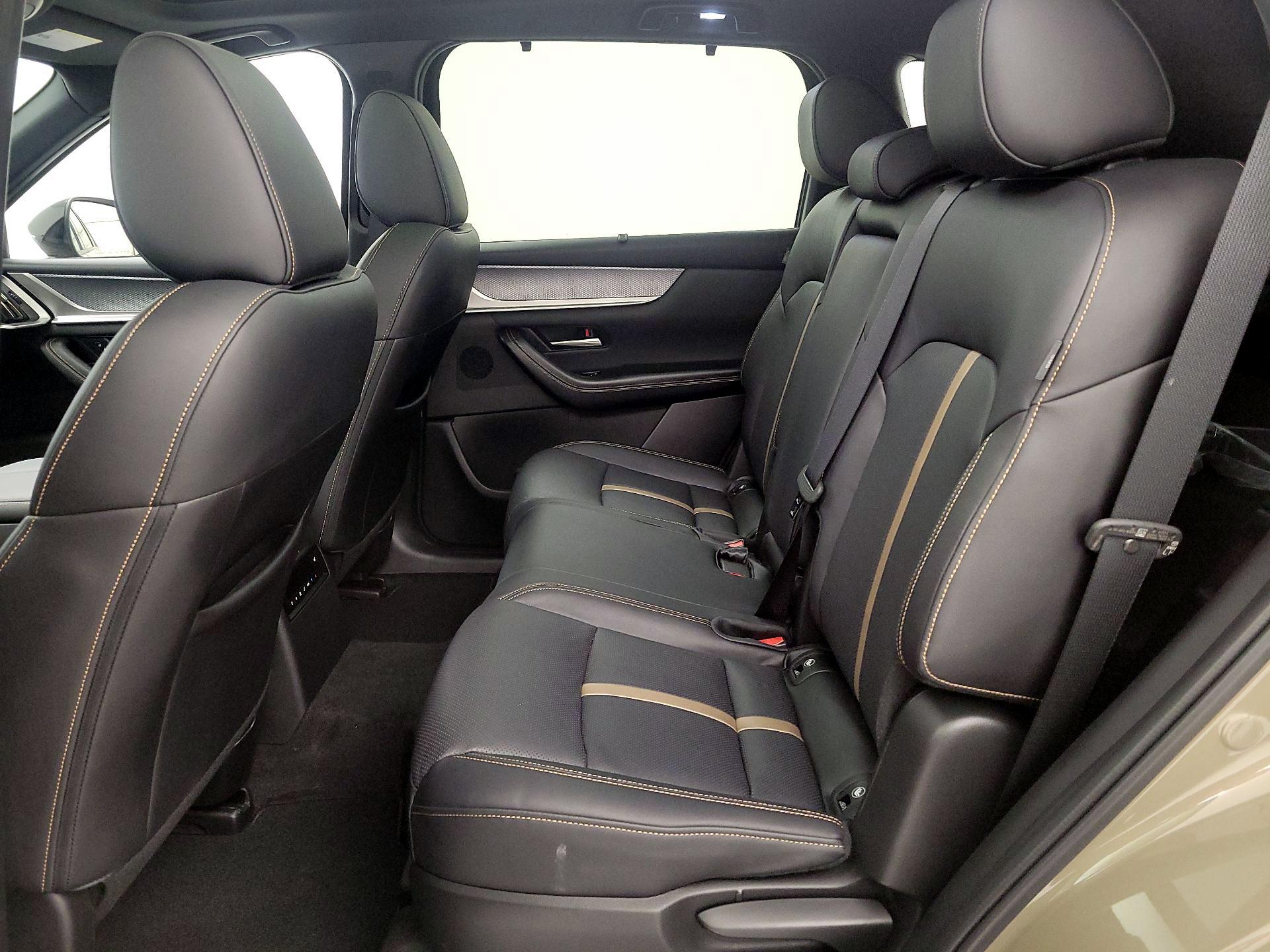 Thumbnail: 2025 Mazda CX-70 - 20