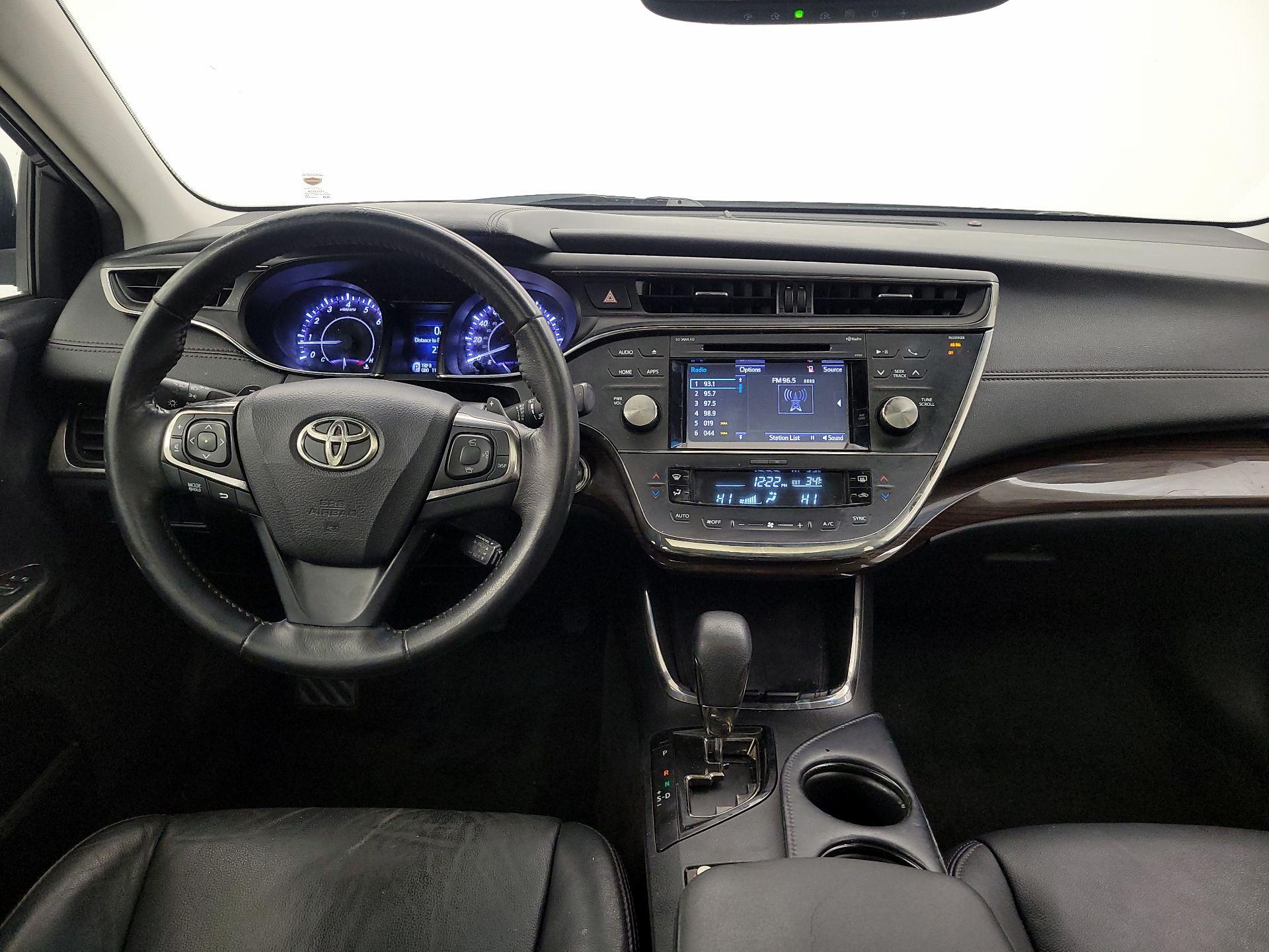 Thumbnail: 2015 Toyota Avalon - 9