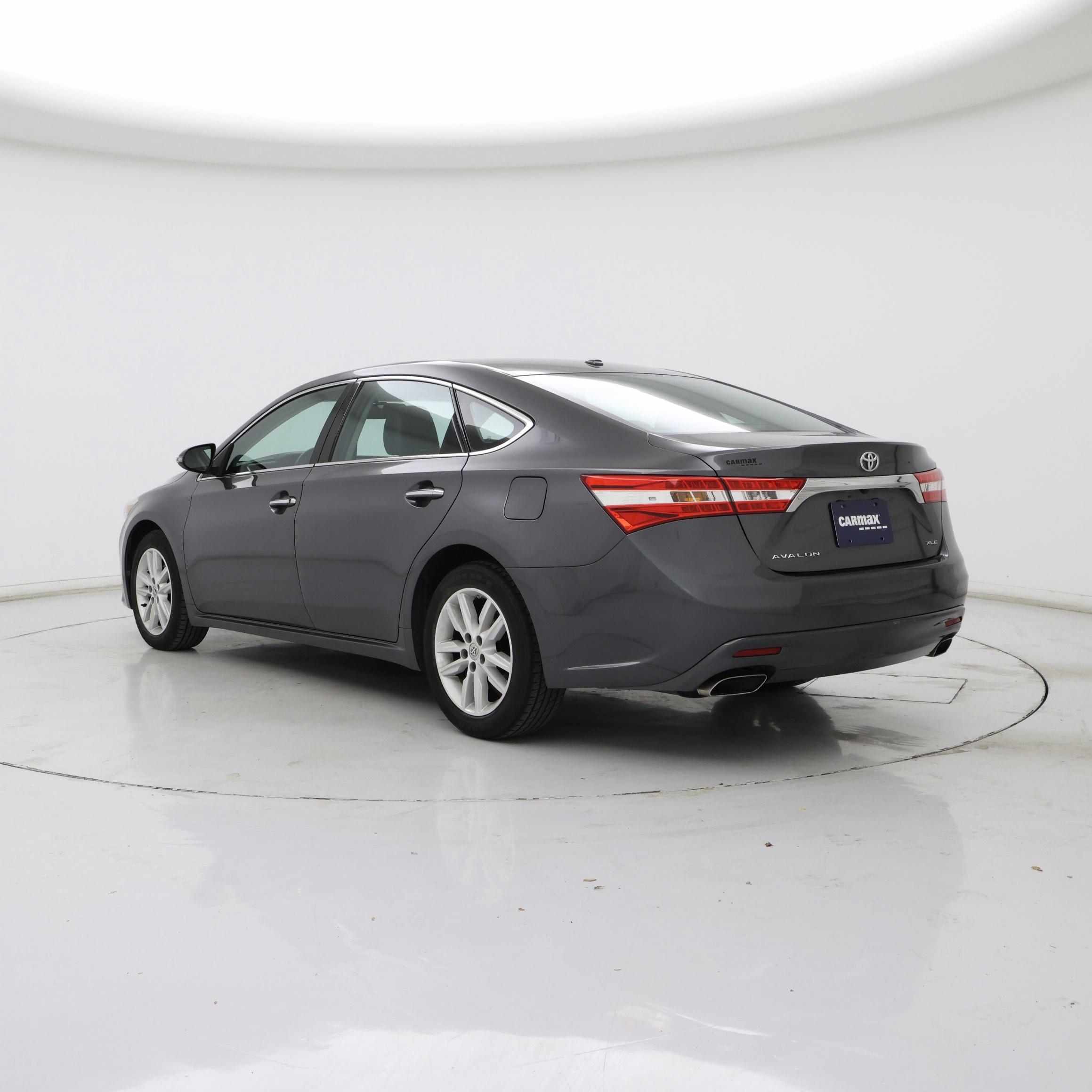 Thumbnail: 2015 Toyota Avalon - 2