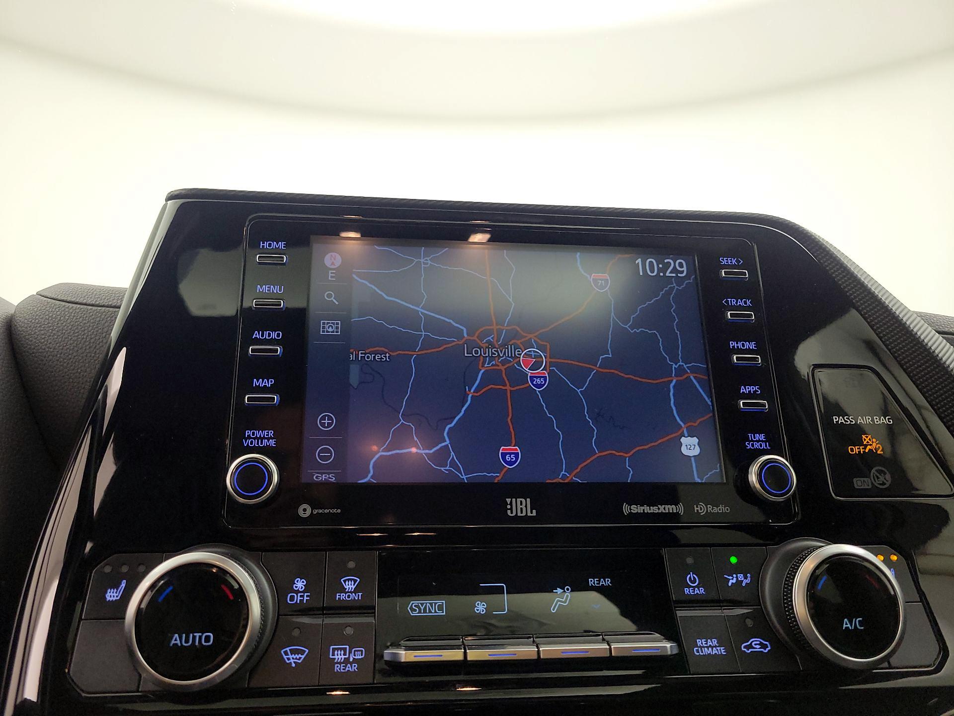 Thumbnail: 2021 Toyota Highlander - 14