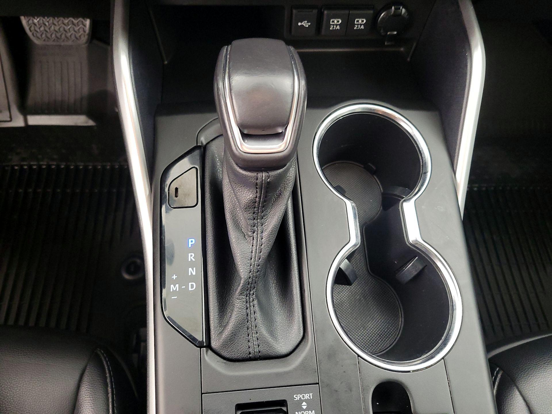 Thumbnail: 2021 Toyota Highlander - 18