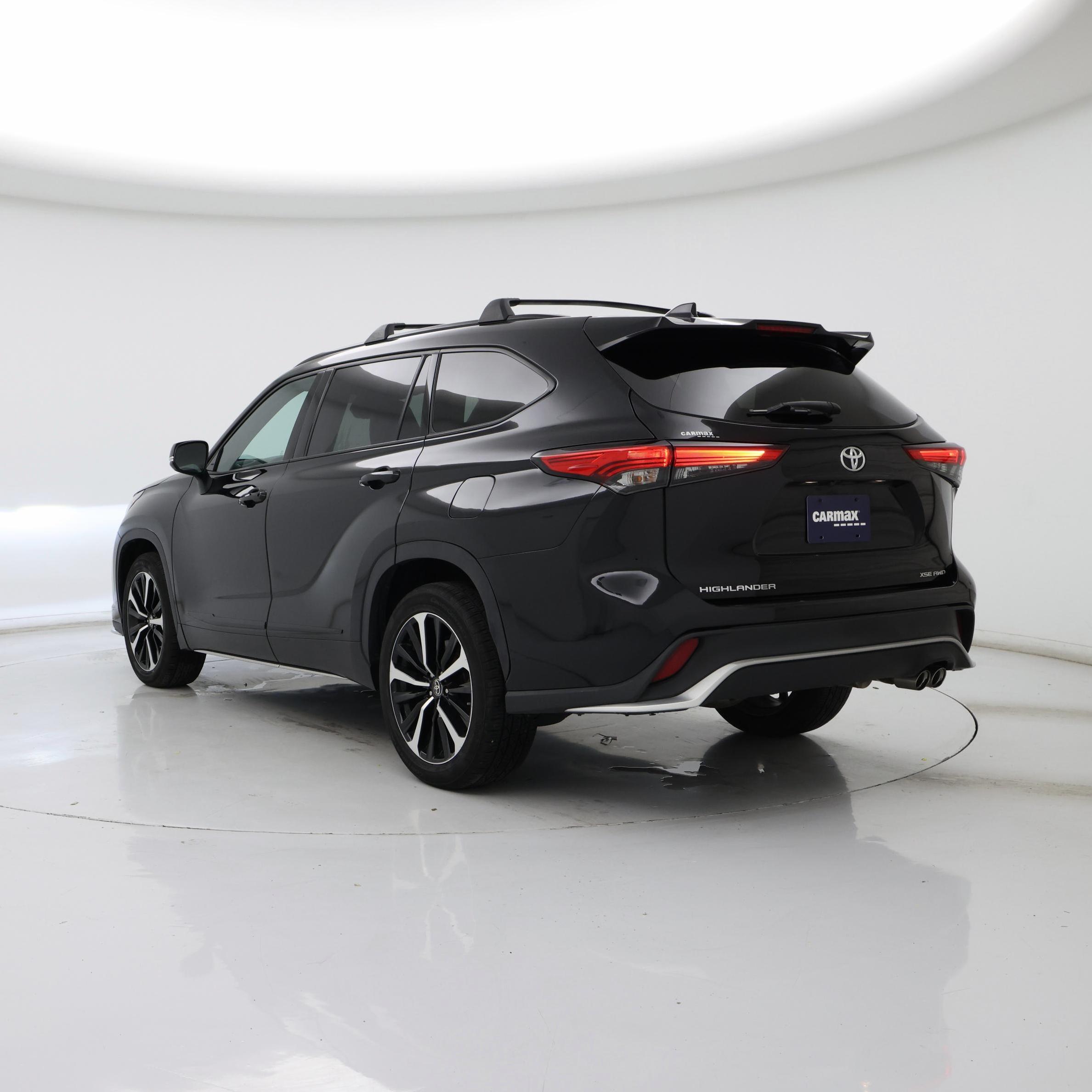 Thumbnail: 2021 Toyota Highlander - 2