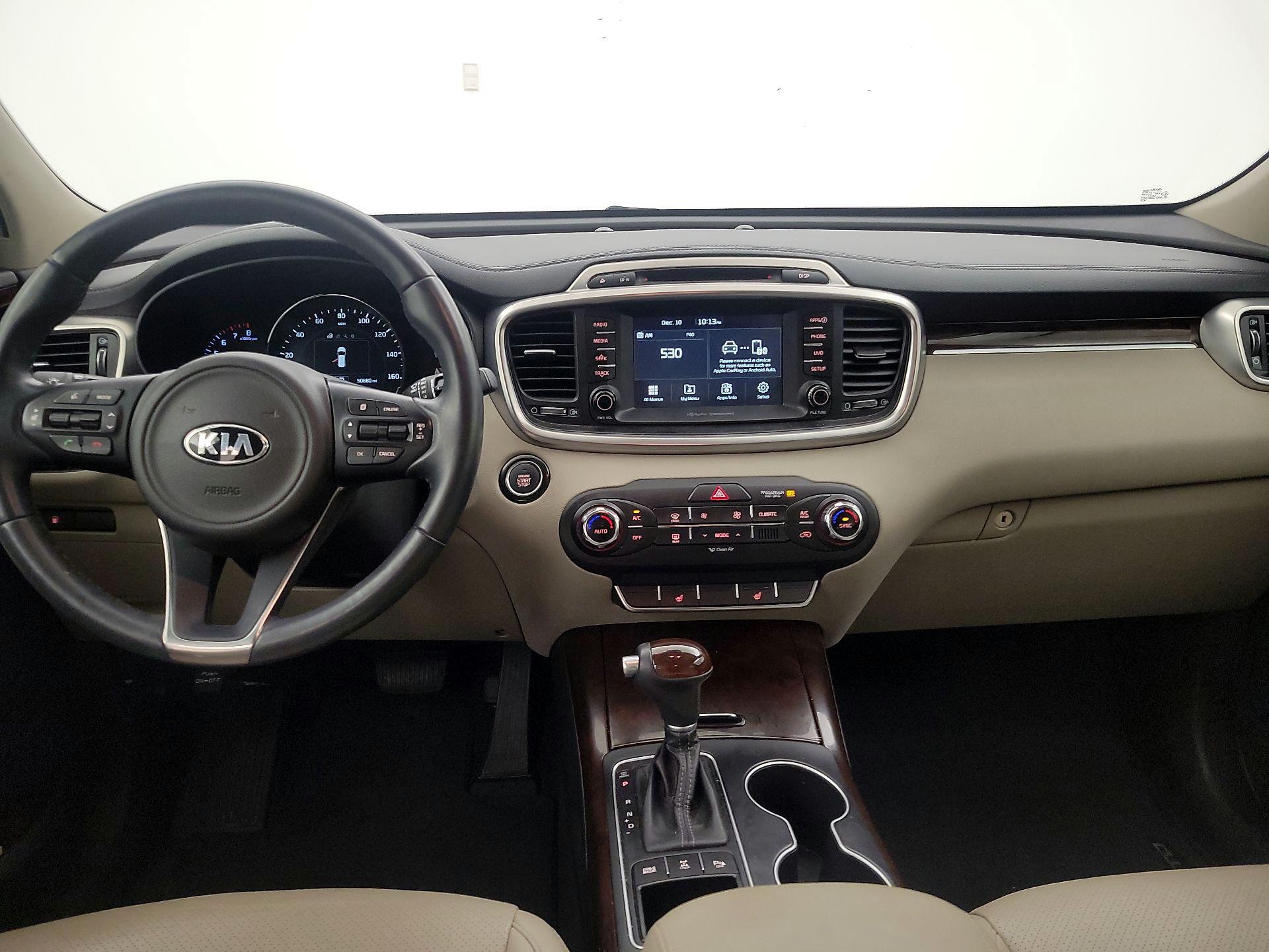 Thumbnail: 2017 Kia Sorento - 9