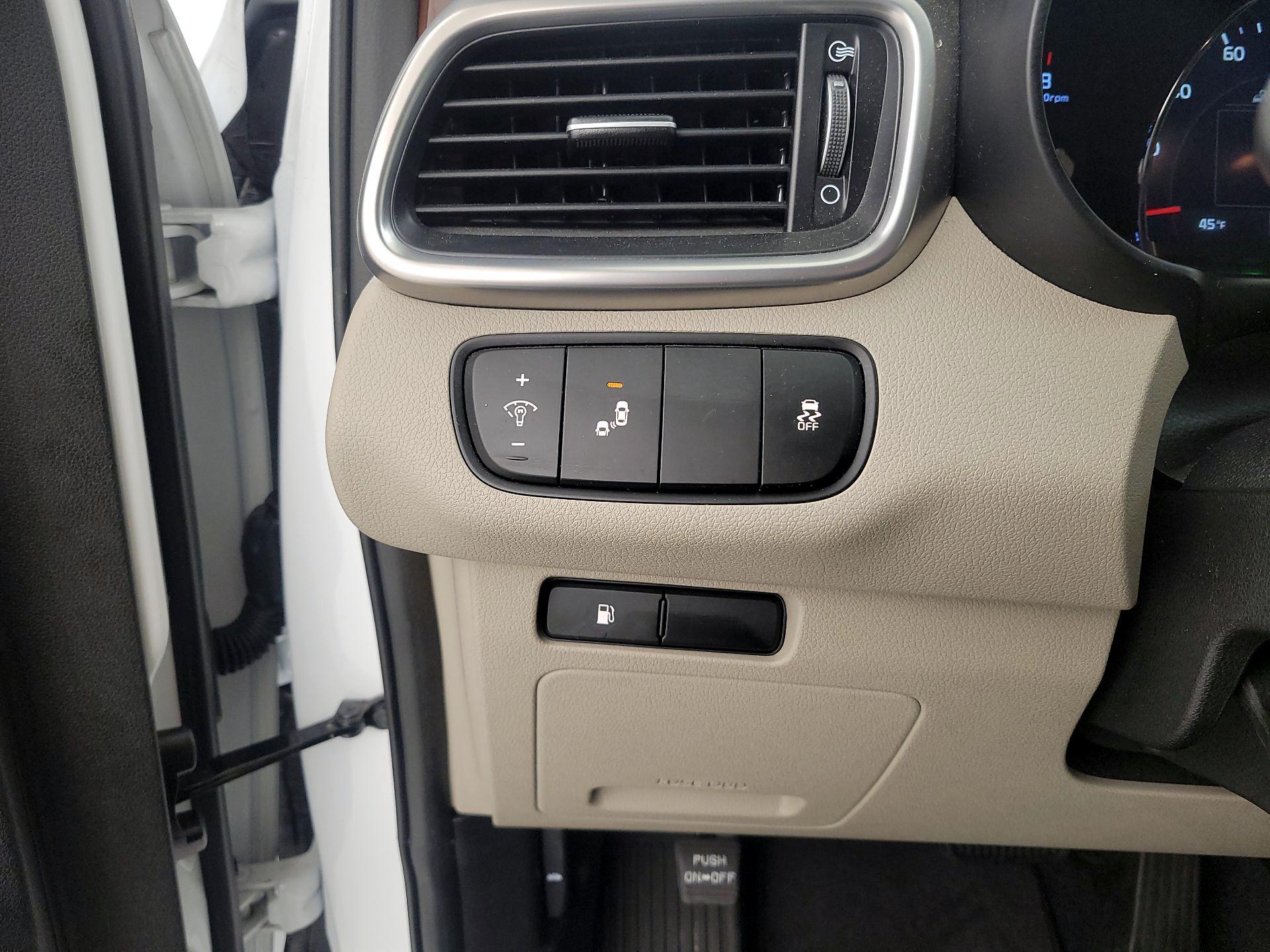 Thumbnail: 2017 Kia Sorento - 13