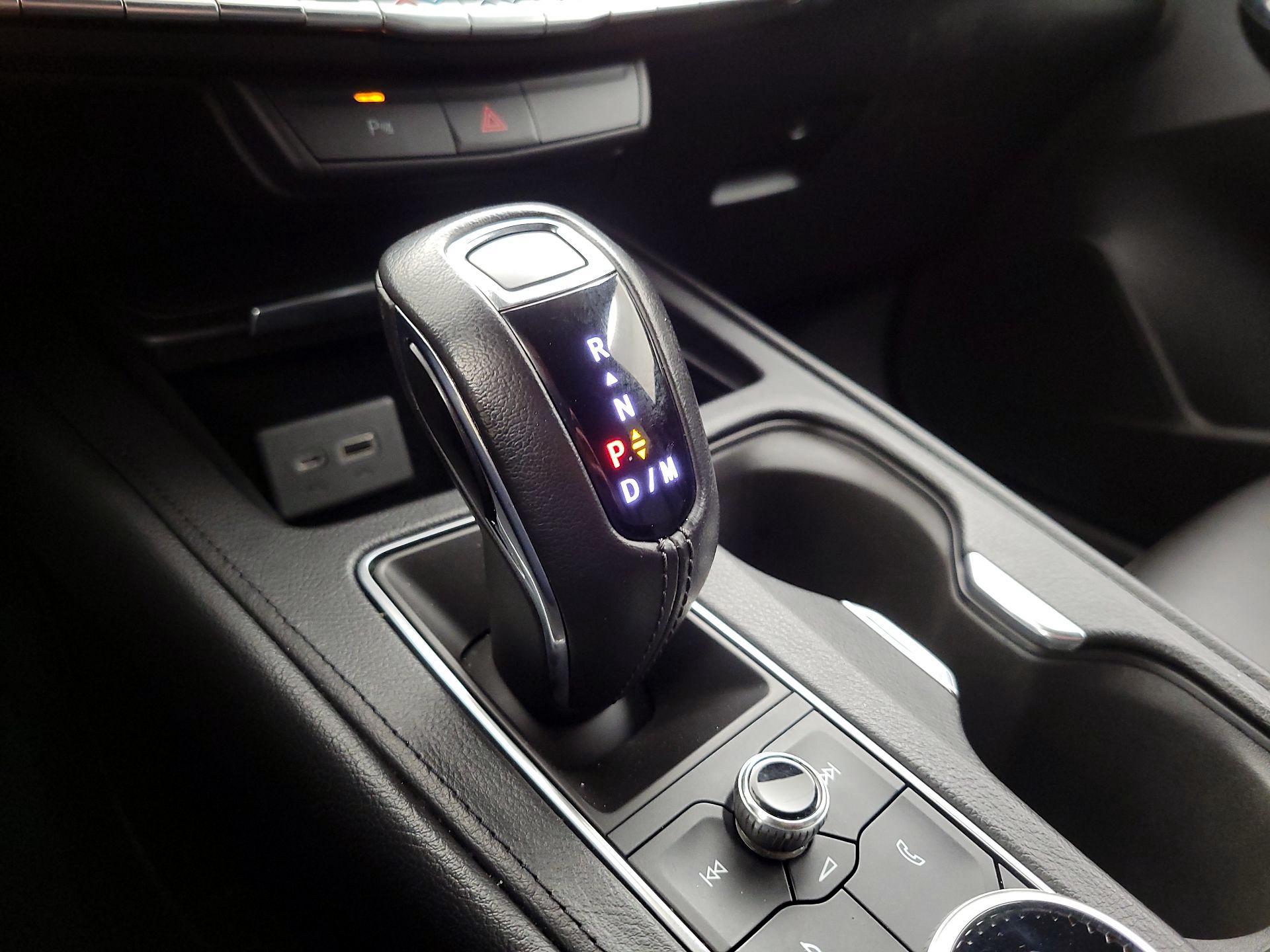 Thumbnail: 2019 Cadillac XT4 - 17