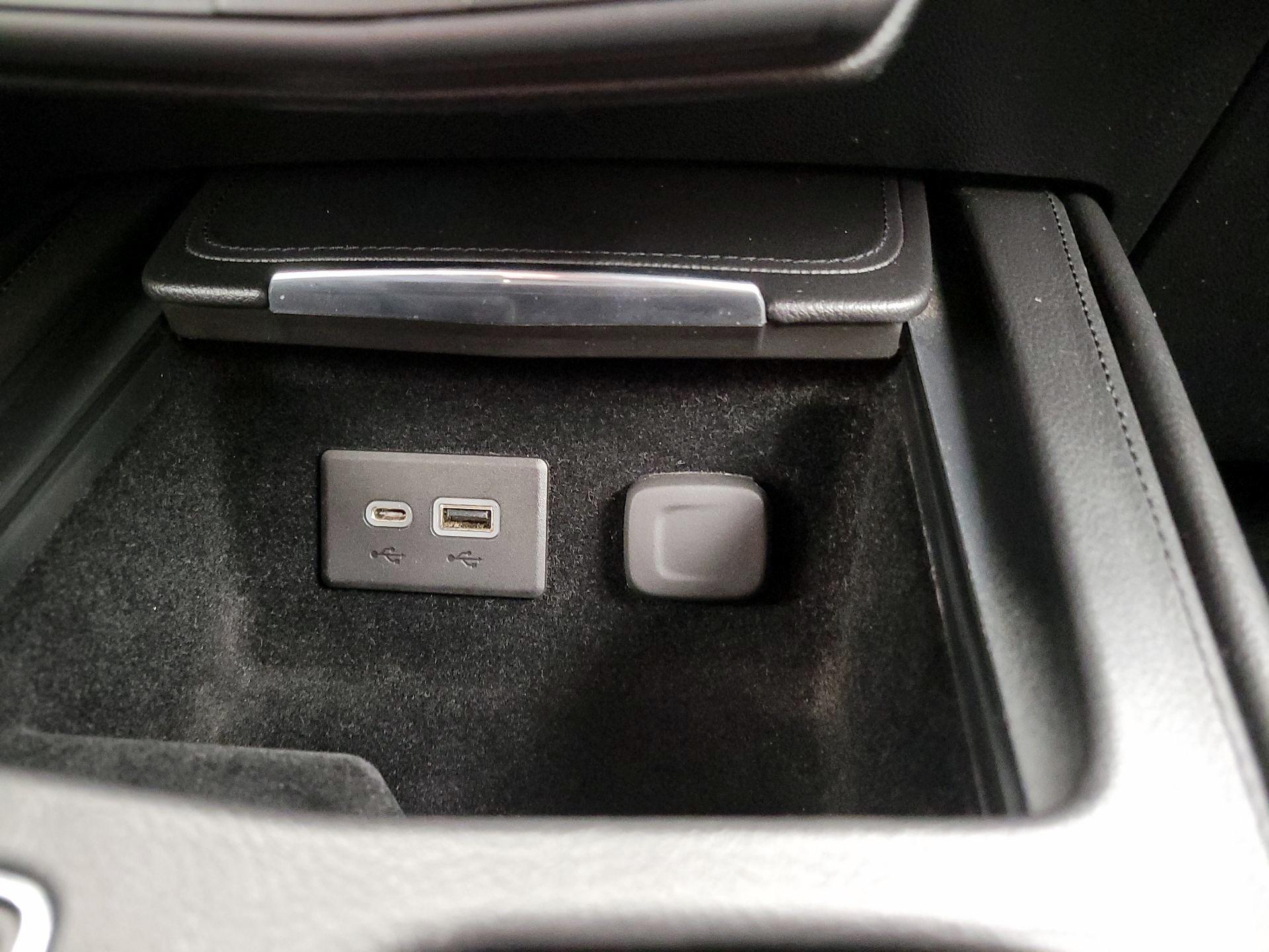 Thumbnail: 2019 Cadillac XT4 - 18