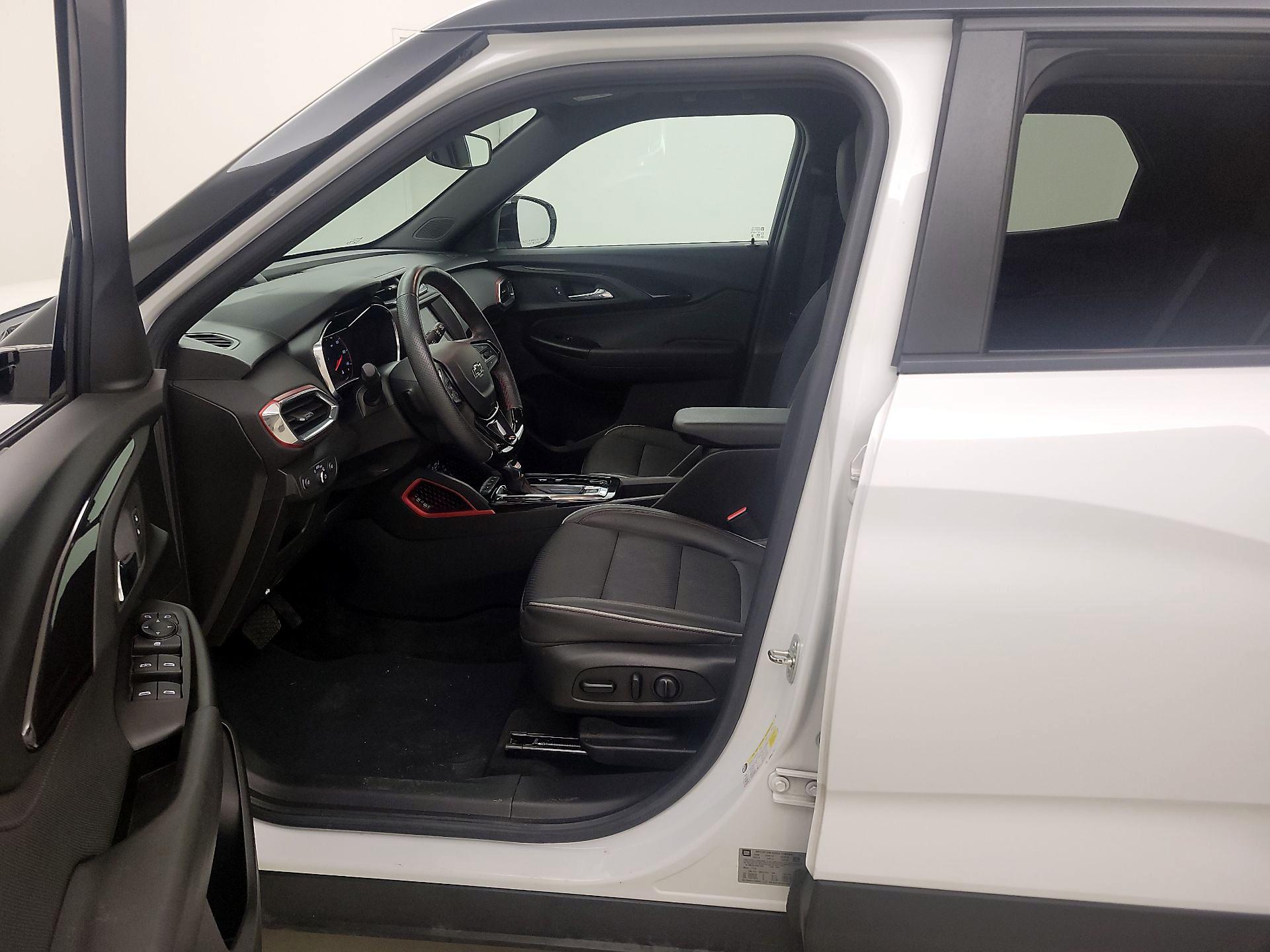 Thumbnail: 2022 Chevrolet TrailBlazer - 11