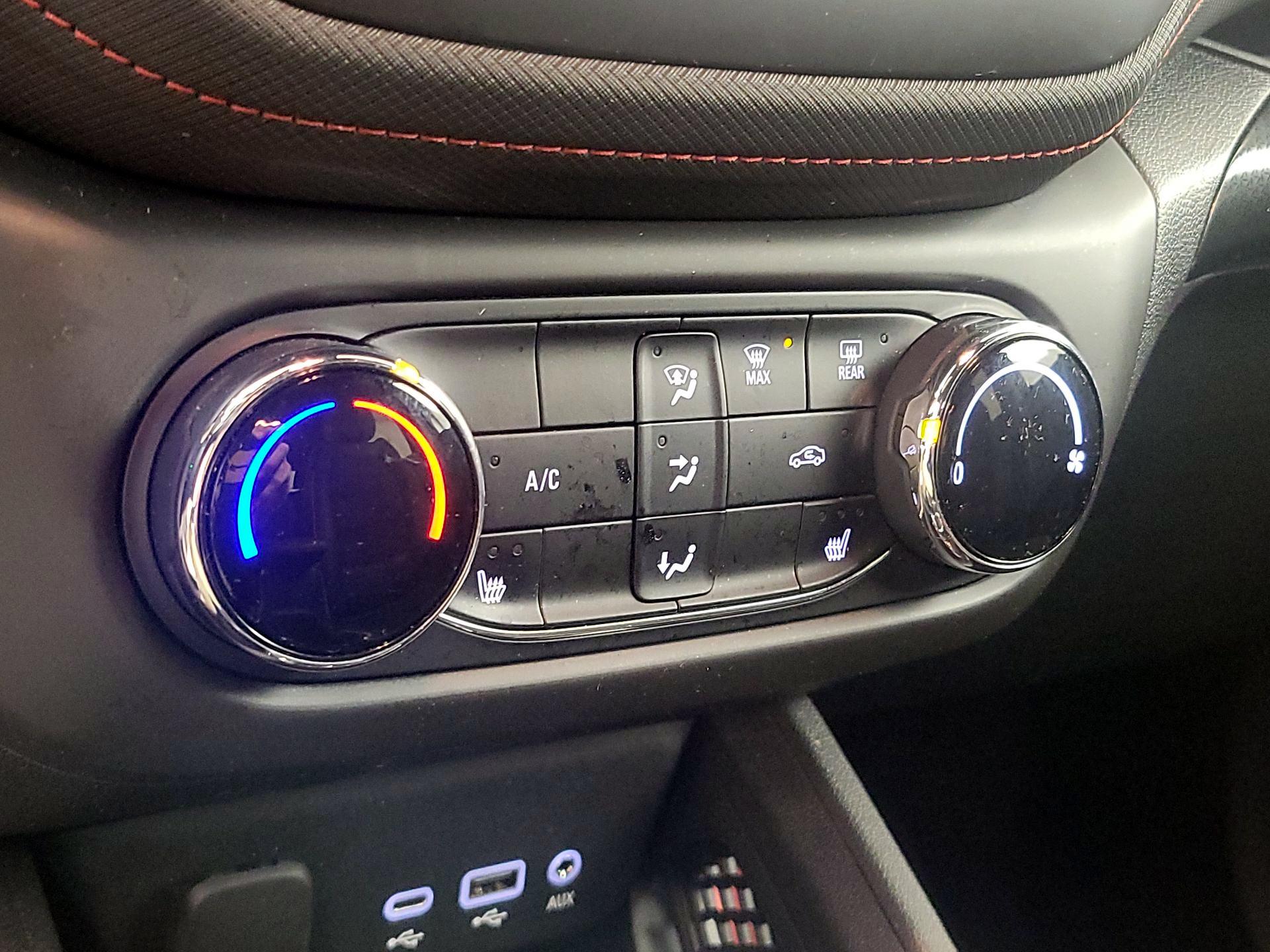 Thumbnail: 2022 Chevrolet TrailBlazer - 16