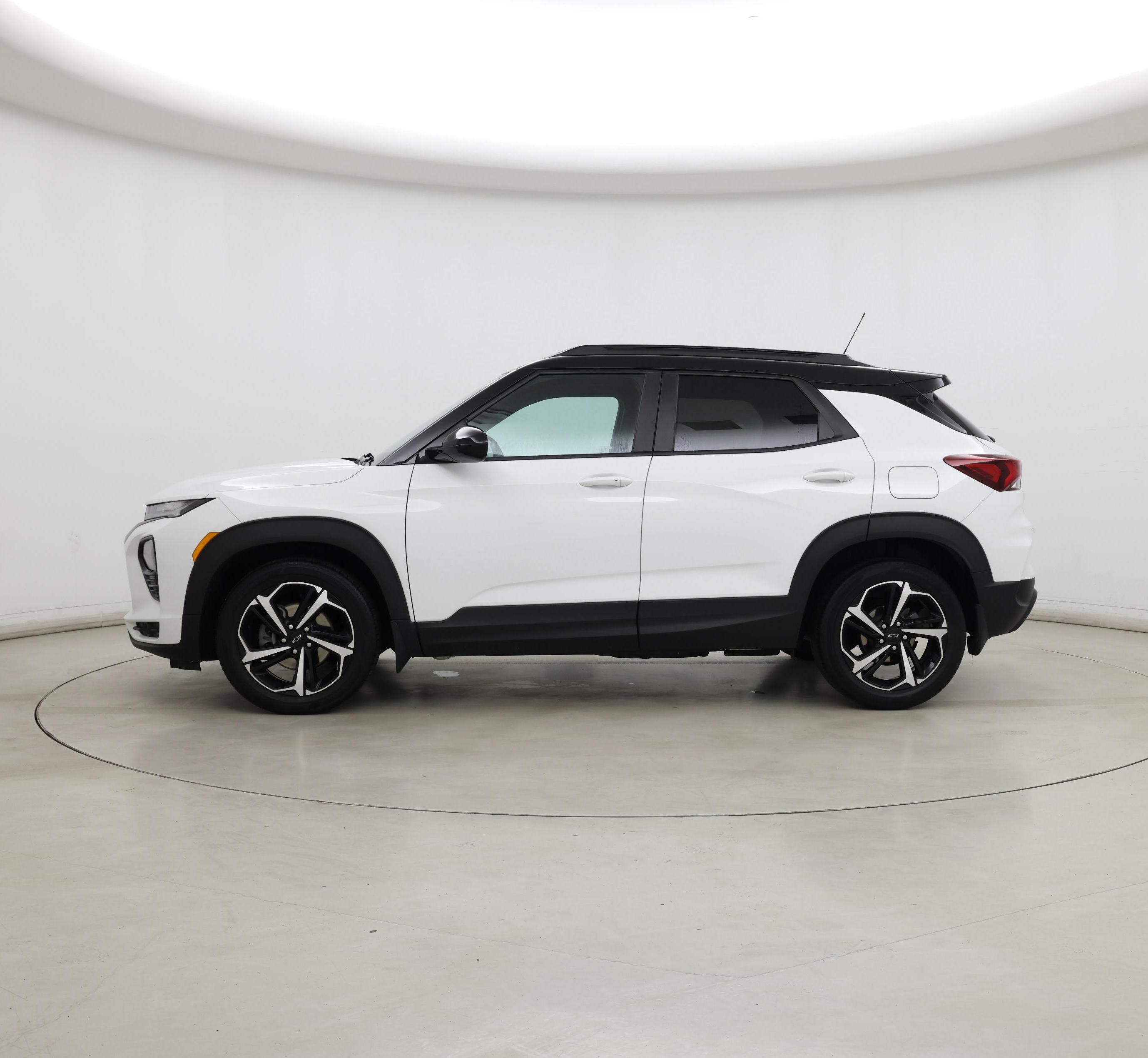 Thumbnail: 2022 Chevrolet TrailBlazer - 3