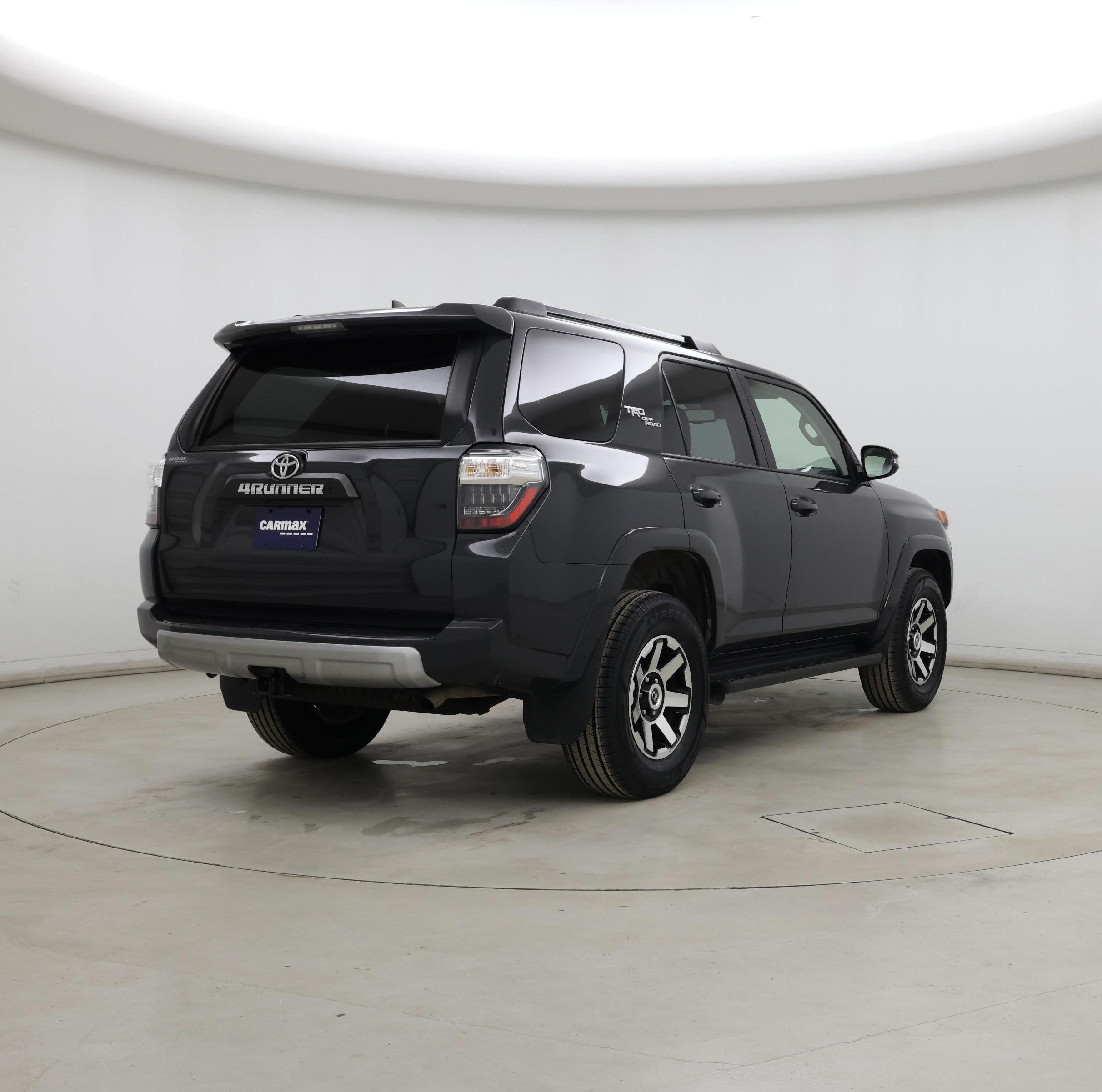 Thumbnail: 2024 Toyota 4Runner - 8