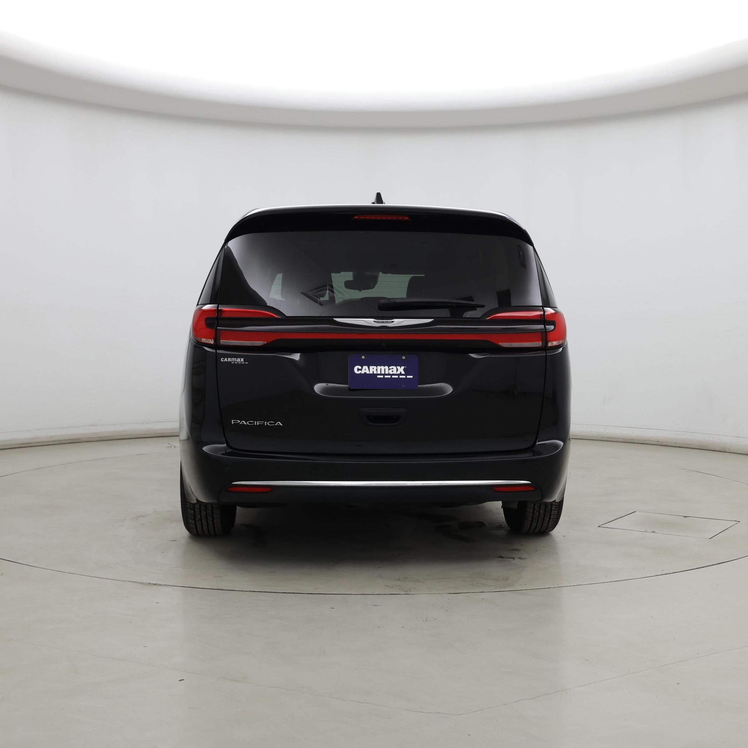 Thumbnail: 2024 Chrysler Pacifica - 6