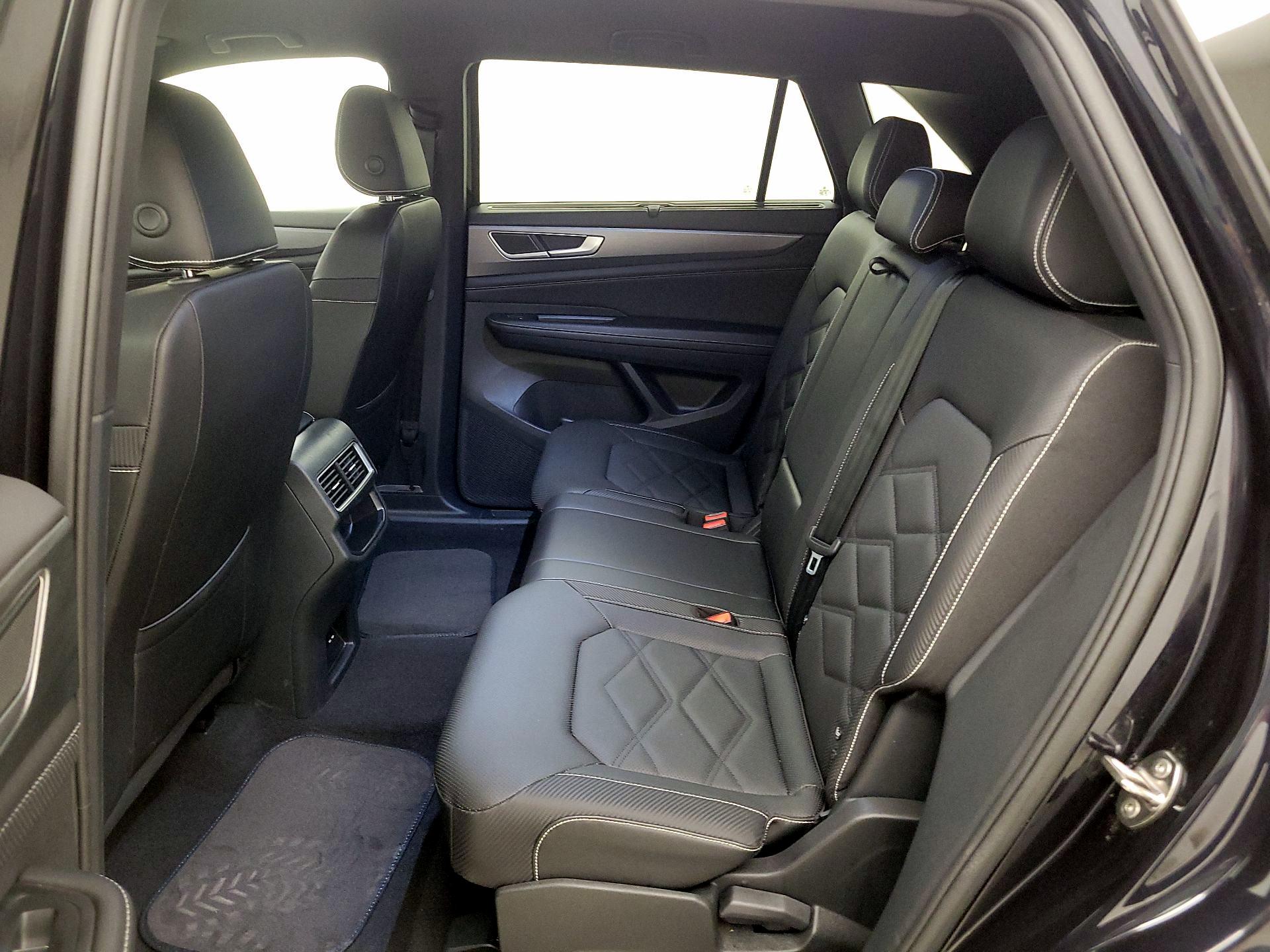 Thumbnail: 2025 Volkswagen Atlas - 19