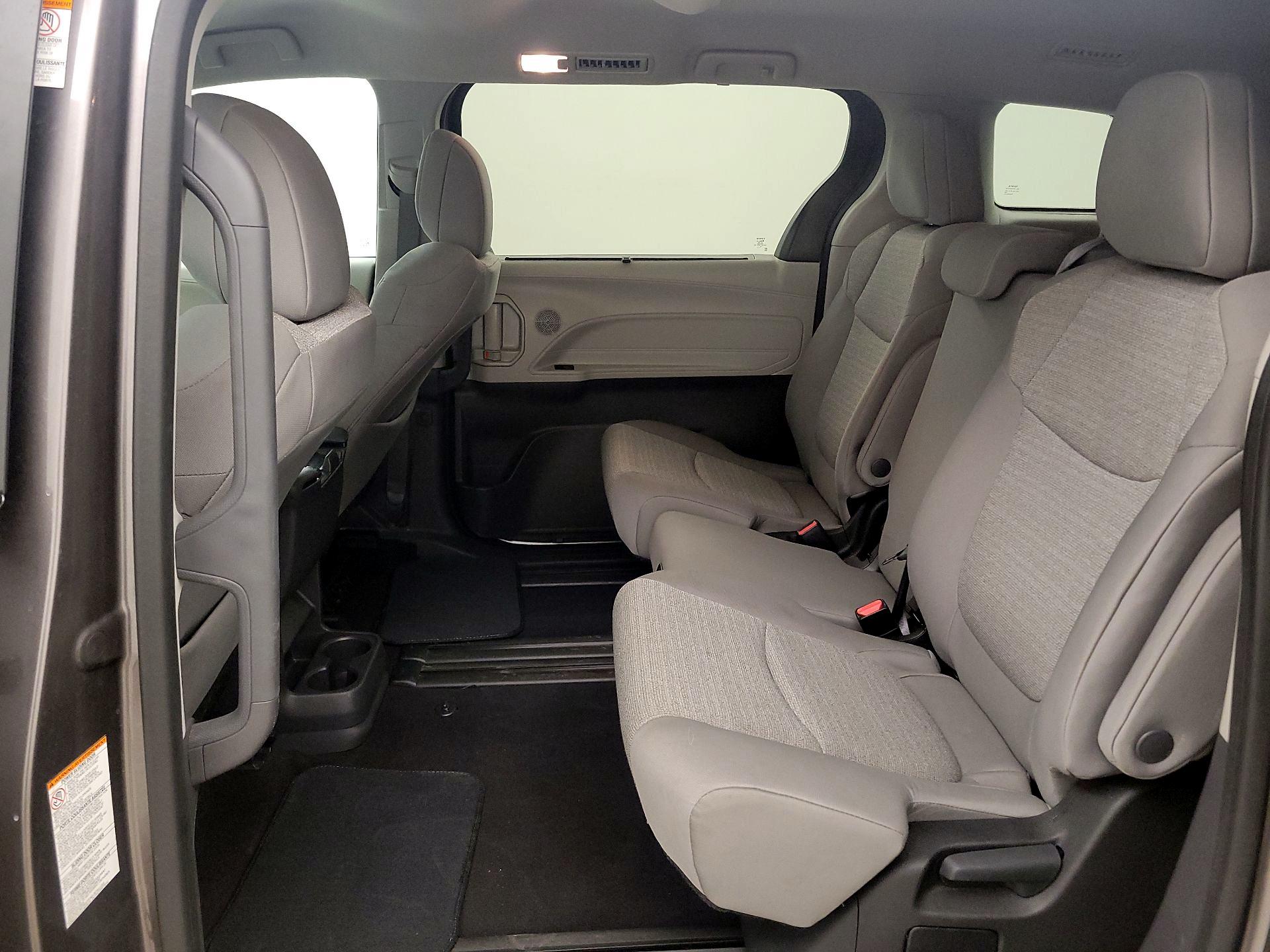 Thumbnail: 2024 Toyota Sienna - 19