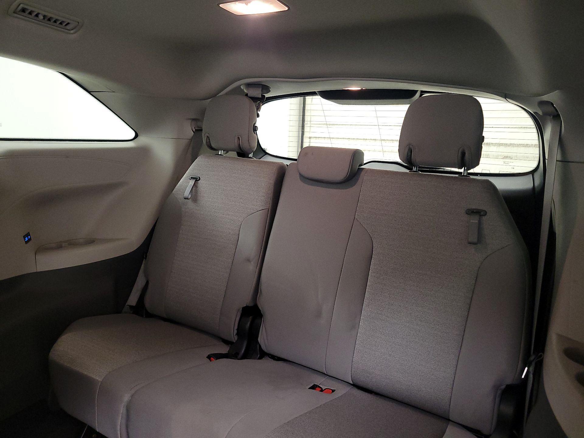 Thumbnail: 2024 Toyota Sienna - 20