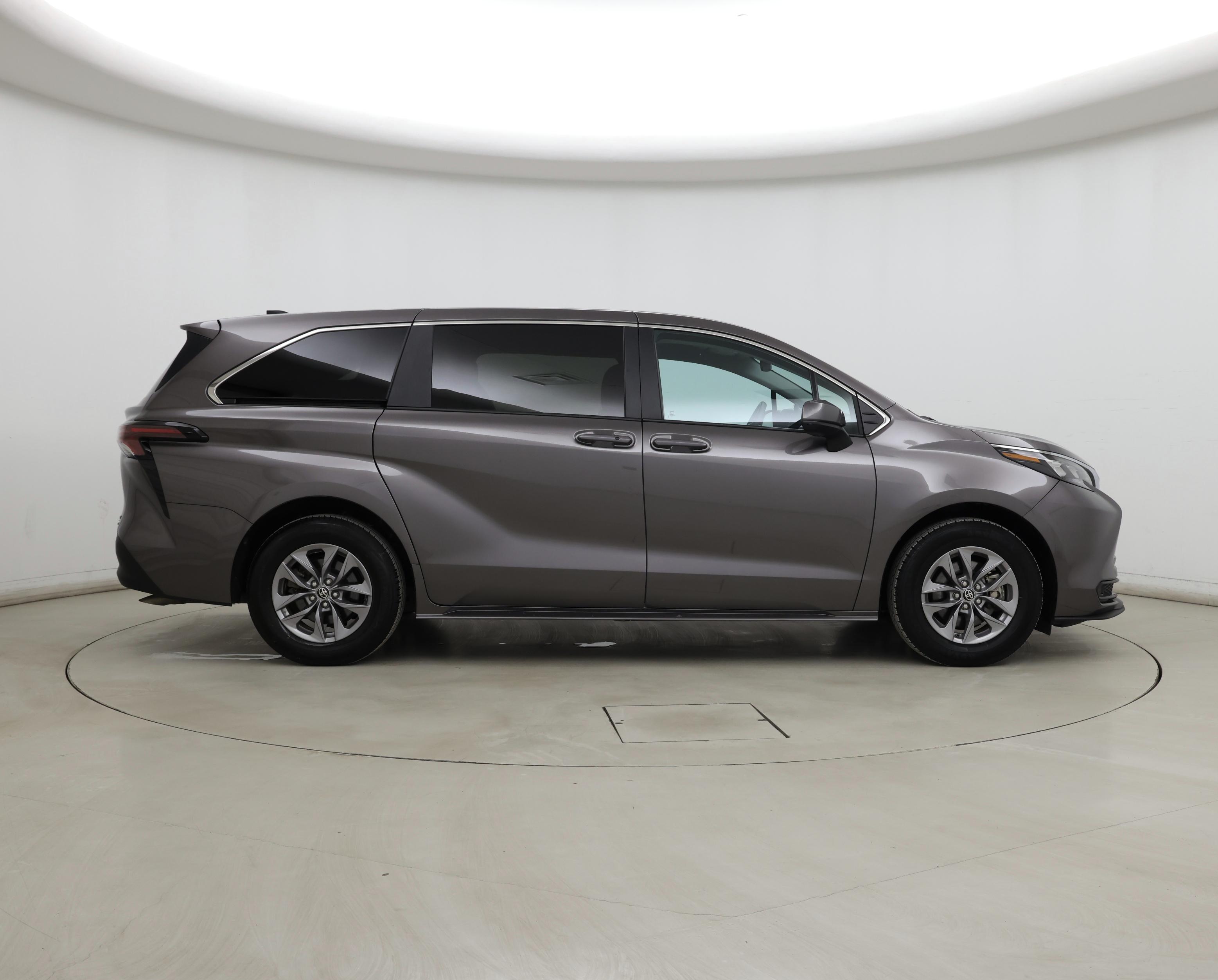 Thumbnail: 2024 Toyota Sienna - 7