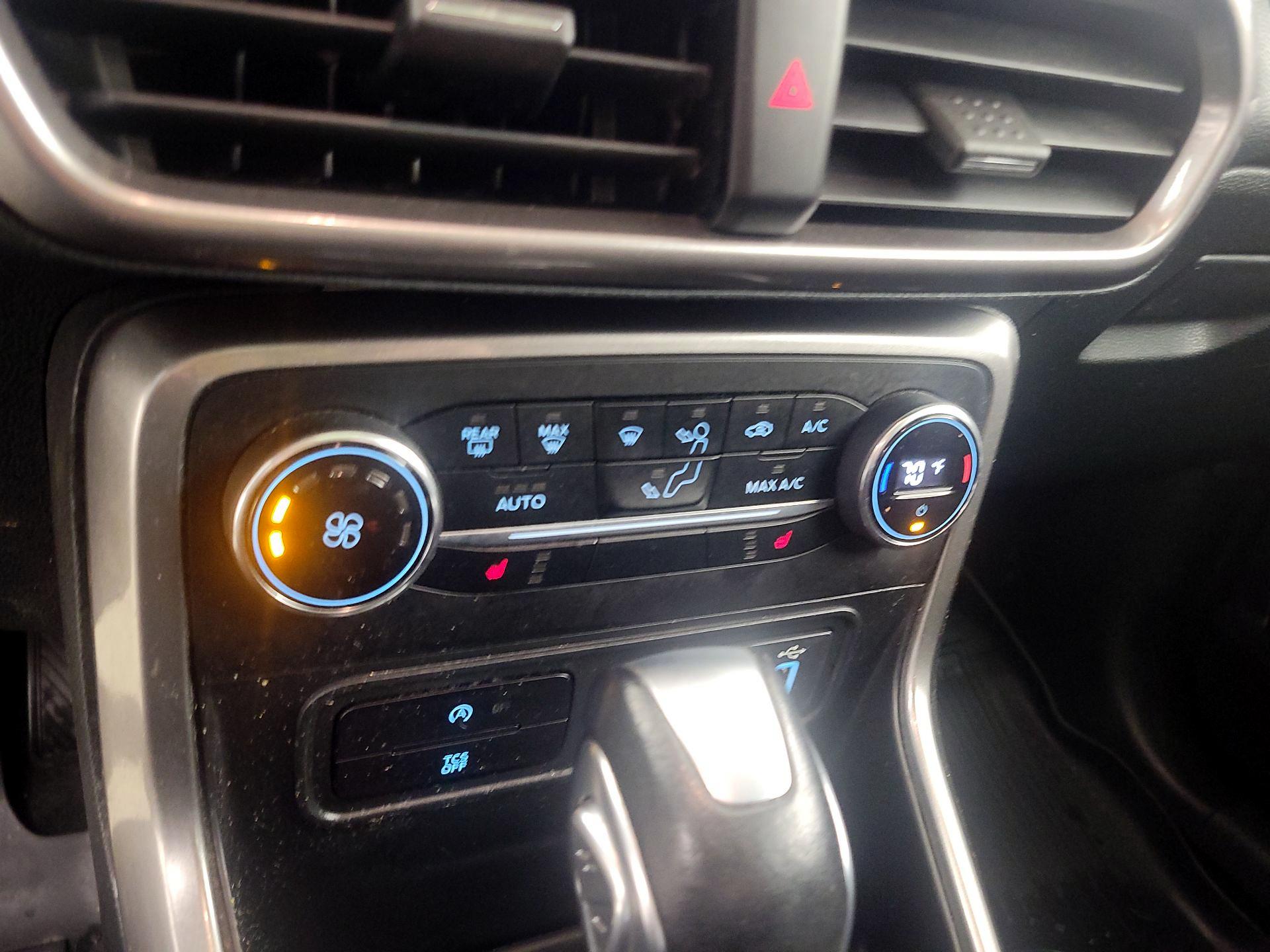 Thumbnail: 2020 Ford EcoSport - 15