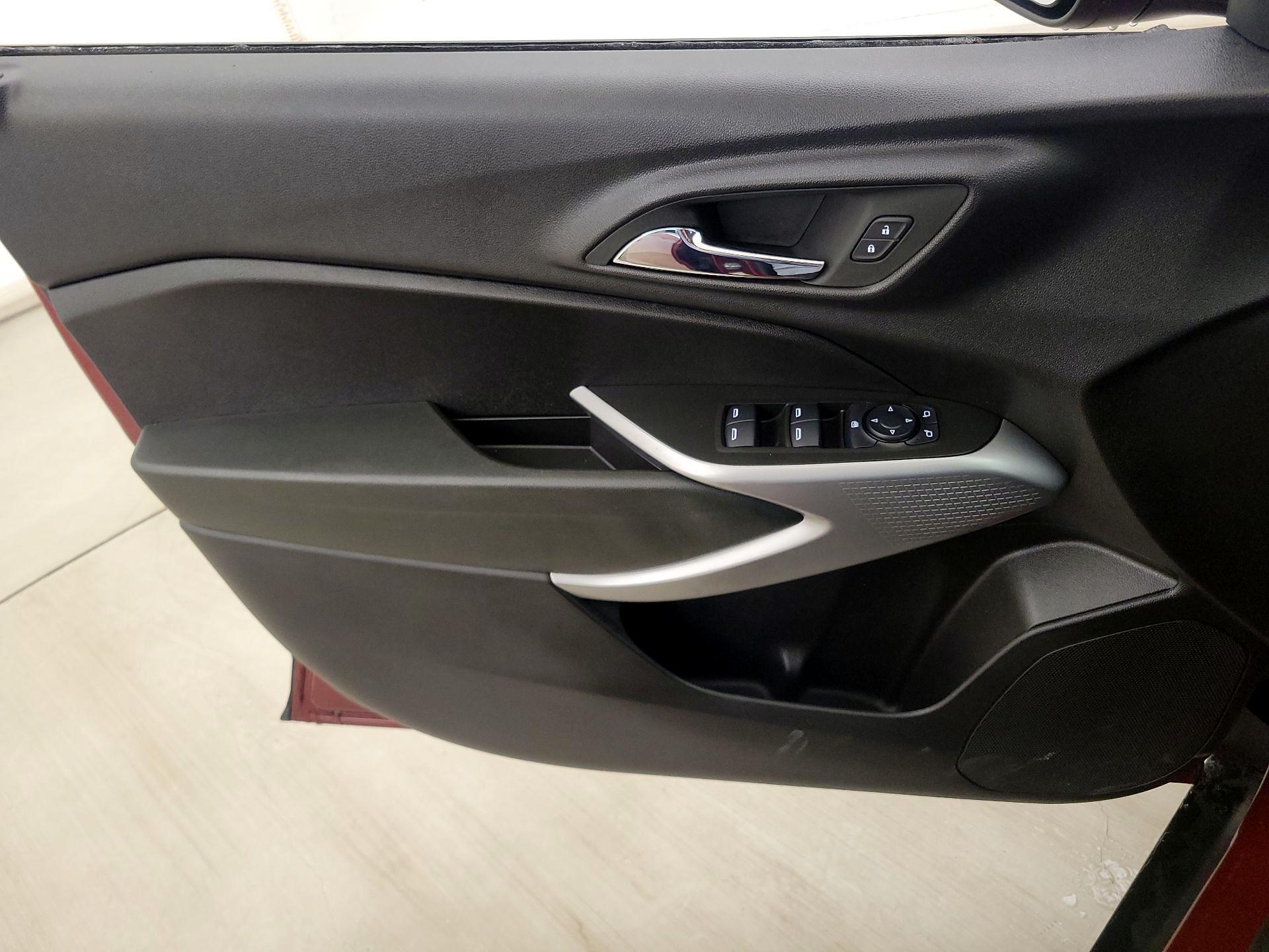 Thumbnail: 2024 Chevrolet Trax - 12