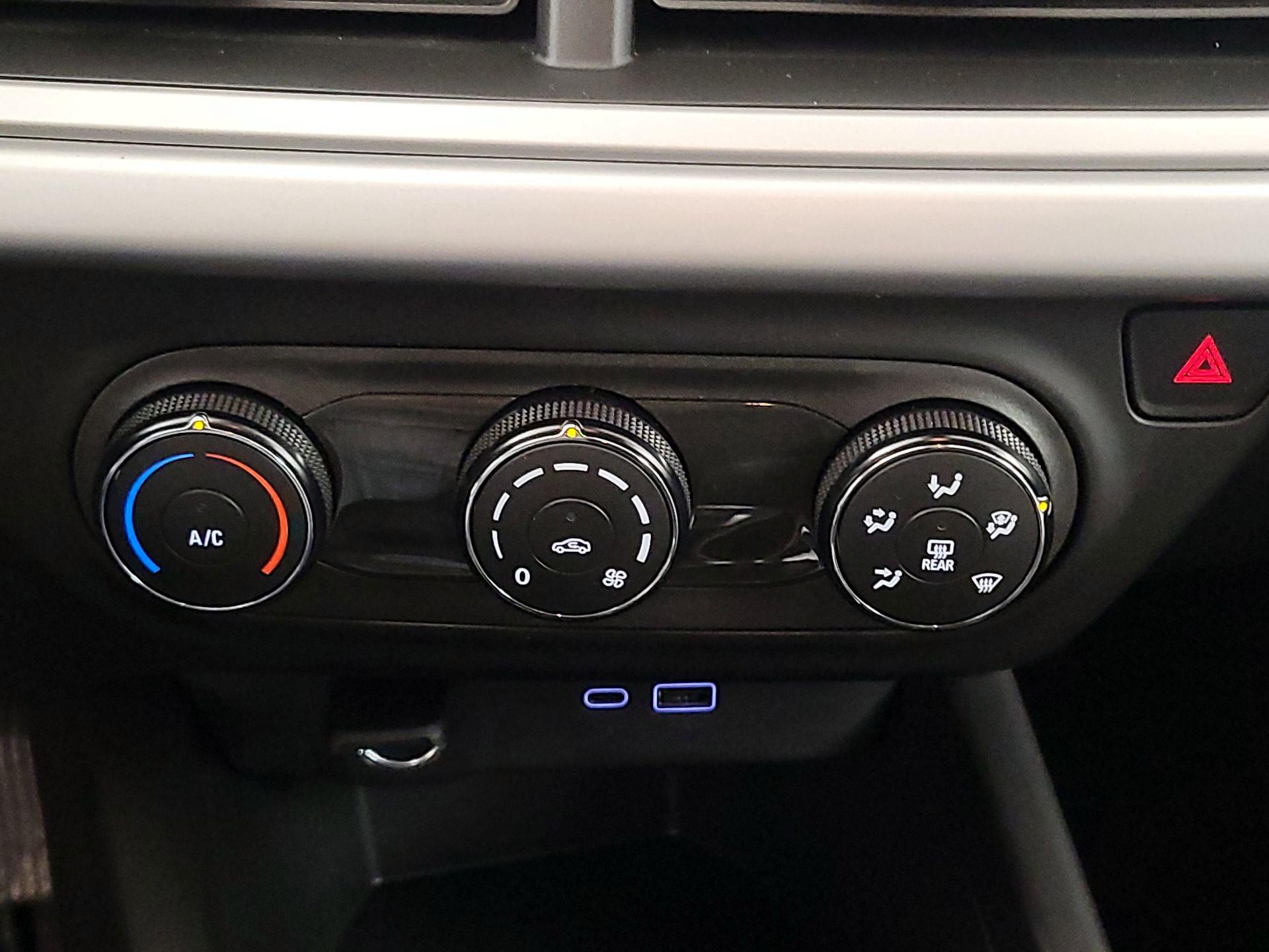 Thumbnail: 2024 Chevrolet Trax - 16