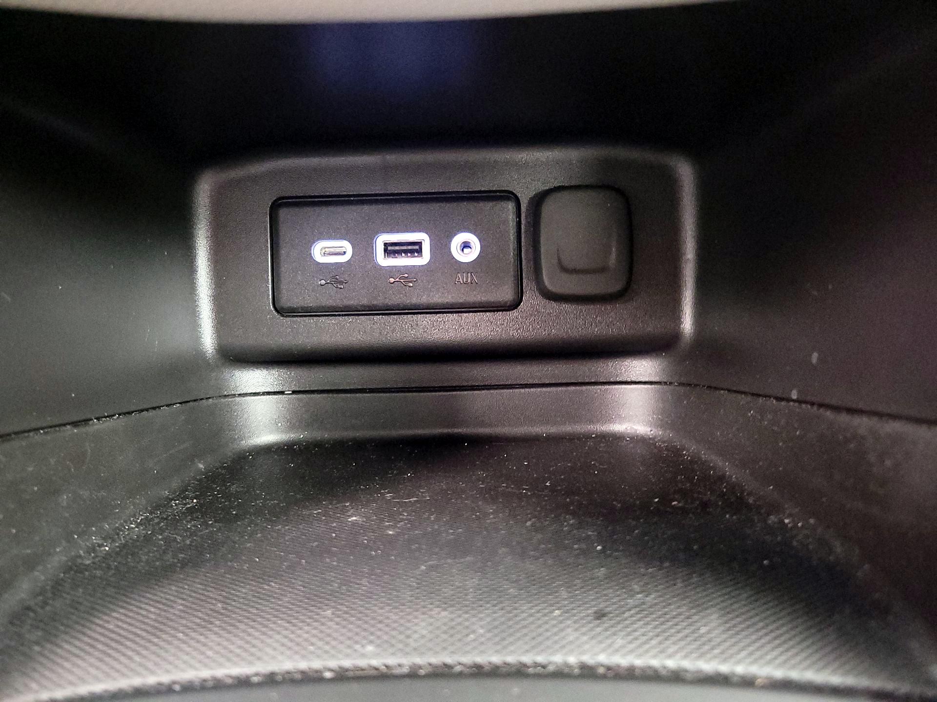 Thumbnail: 2024 Chevrolet Equinox - 18