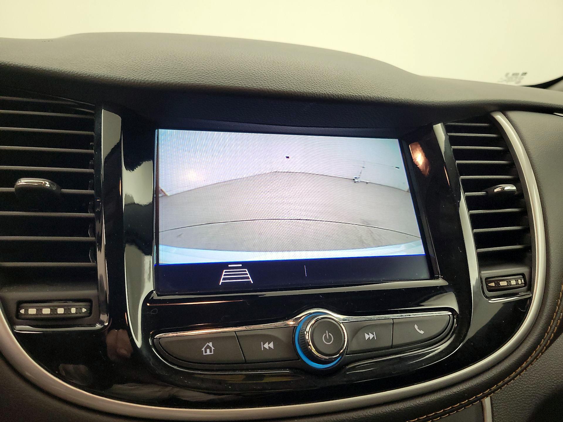 Thumbnail: 2020 Chevrolet Trax - 14