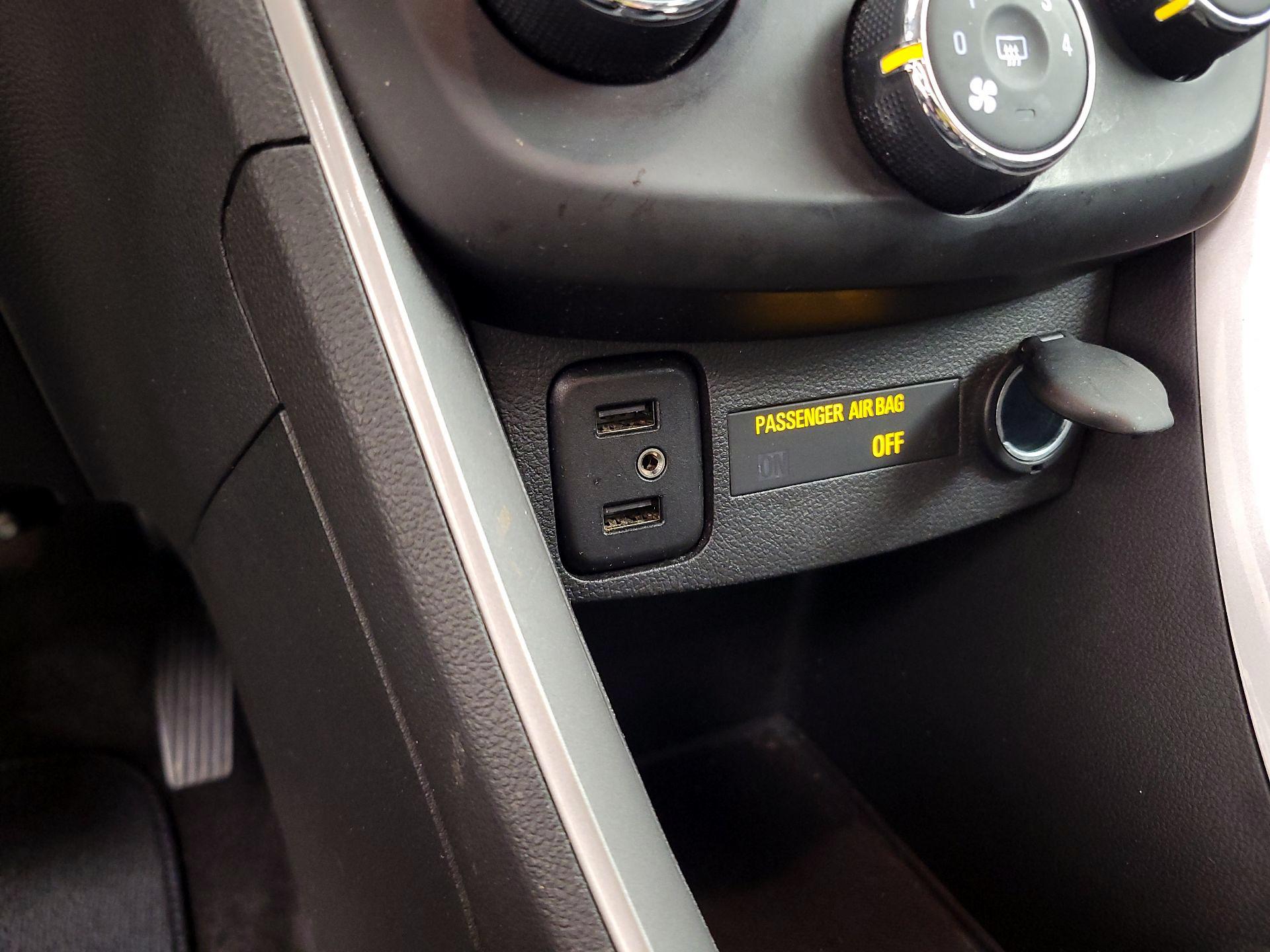 Thumbnail: 2020 Chevrolet Trax - 18