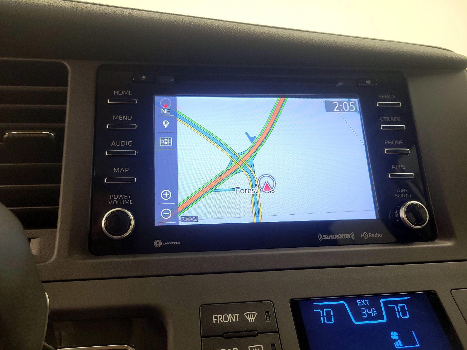 Thumbnail: 2020 Toyota Sienna - 14