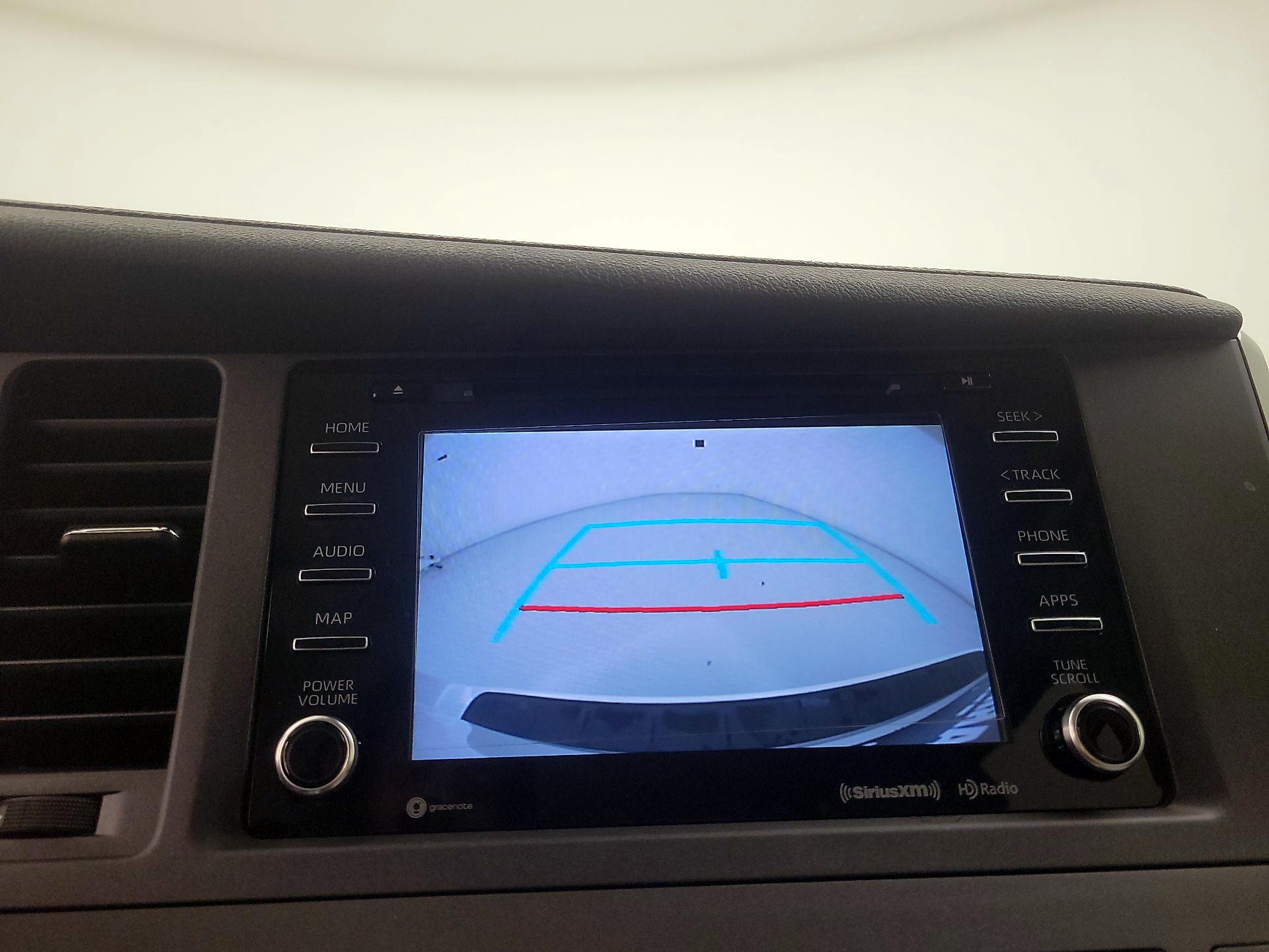 Thumbnail: 2020 Toyota Sienna - 15