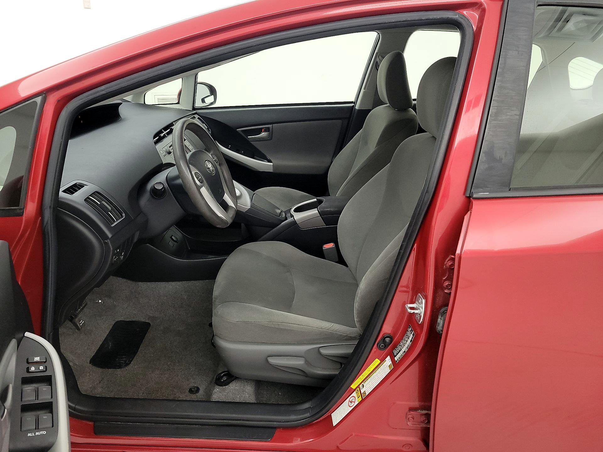 Thumbnail: 2014 Toyota Prius - 11