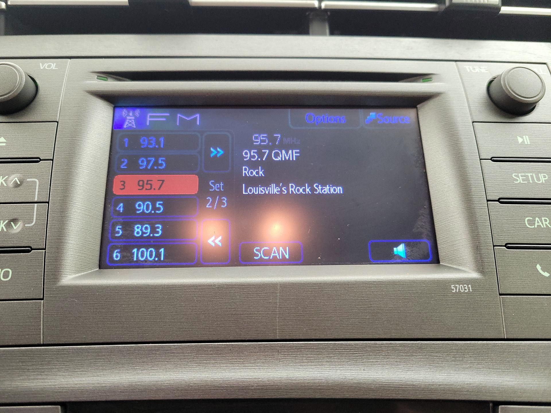 Thumbnail: 2014 Toyota Prius - 14