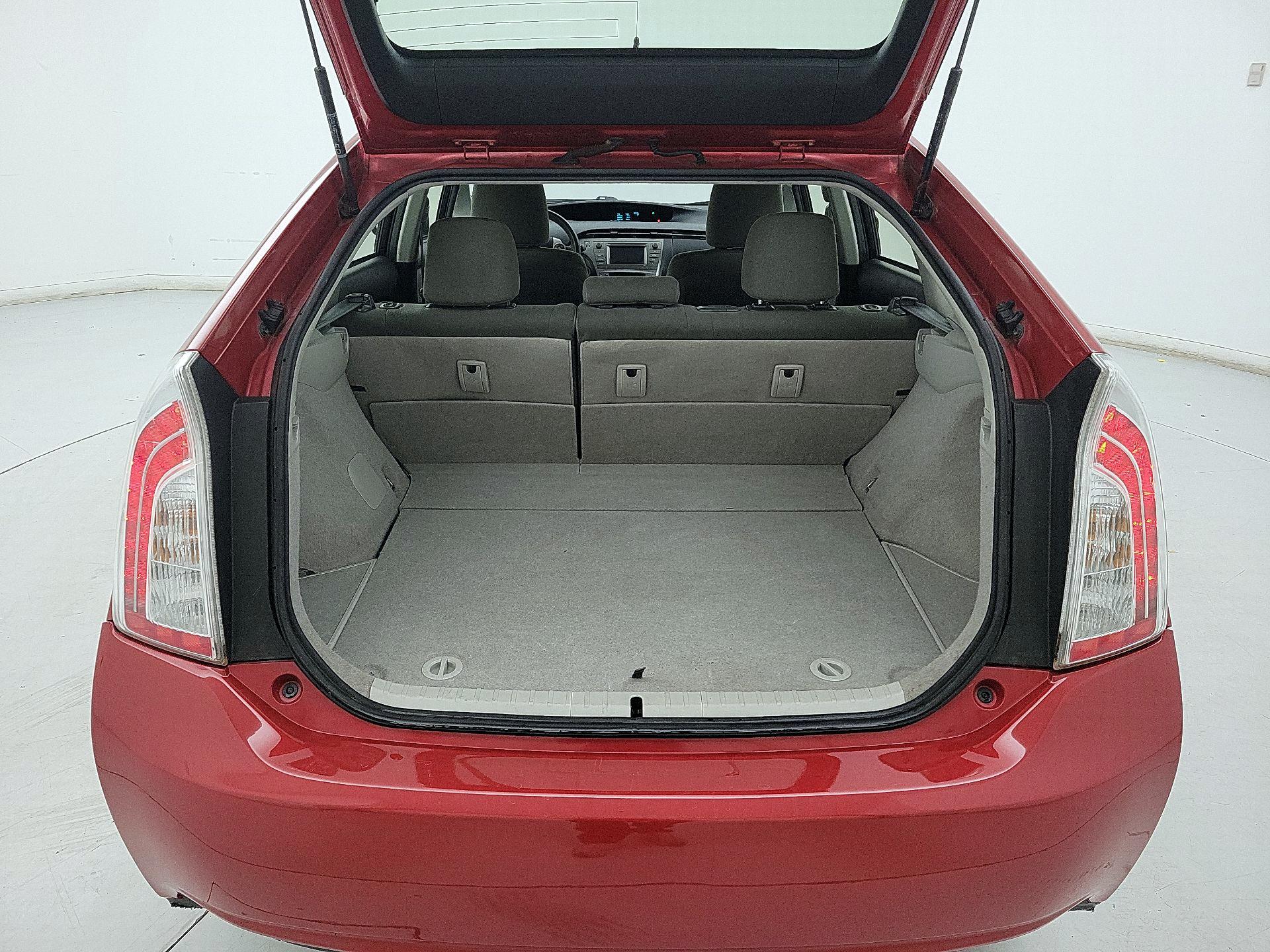 Thumbnail: 2014 Toyota Prius - 18