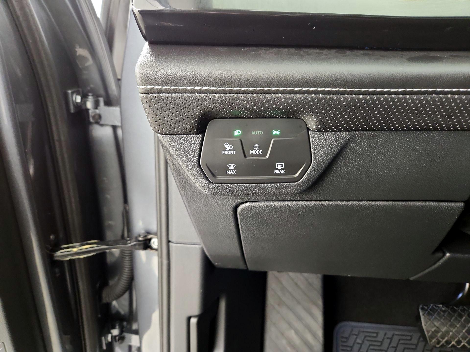 Thumbnail: 2025 Volkswagen Atlas - 13