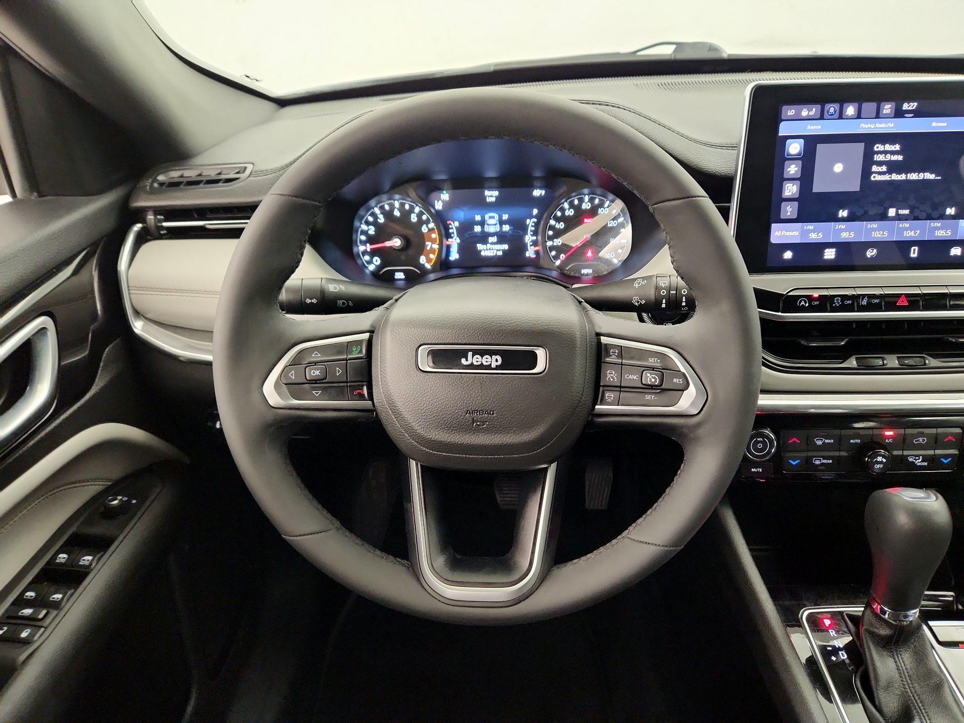 Thumbnail: 2023 Jeep Compass - 10