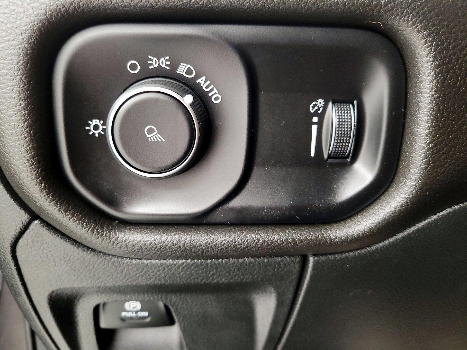 Thumbnail: 2023 RAM 1500 - 13