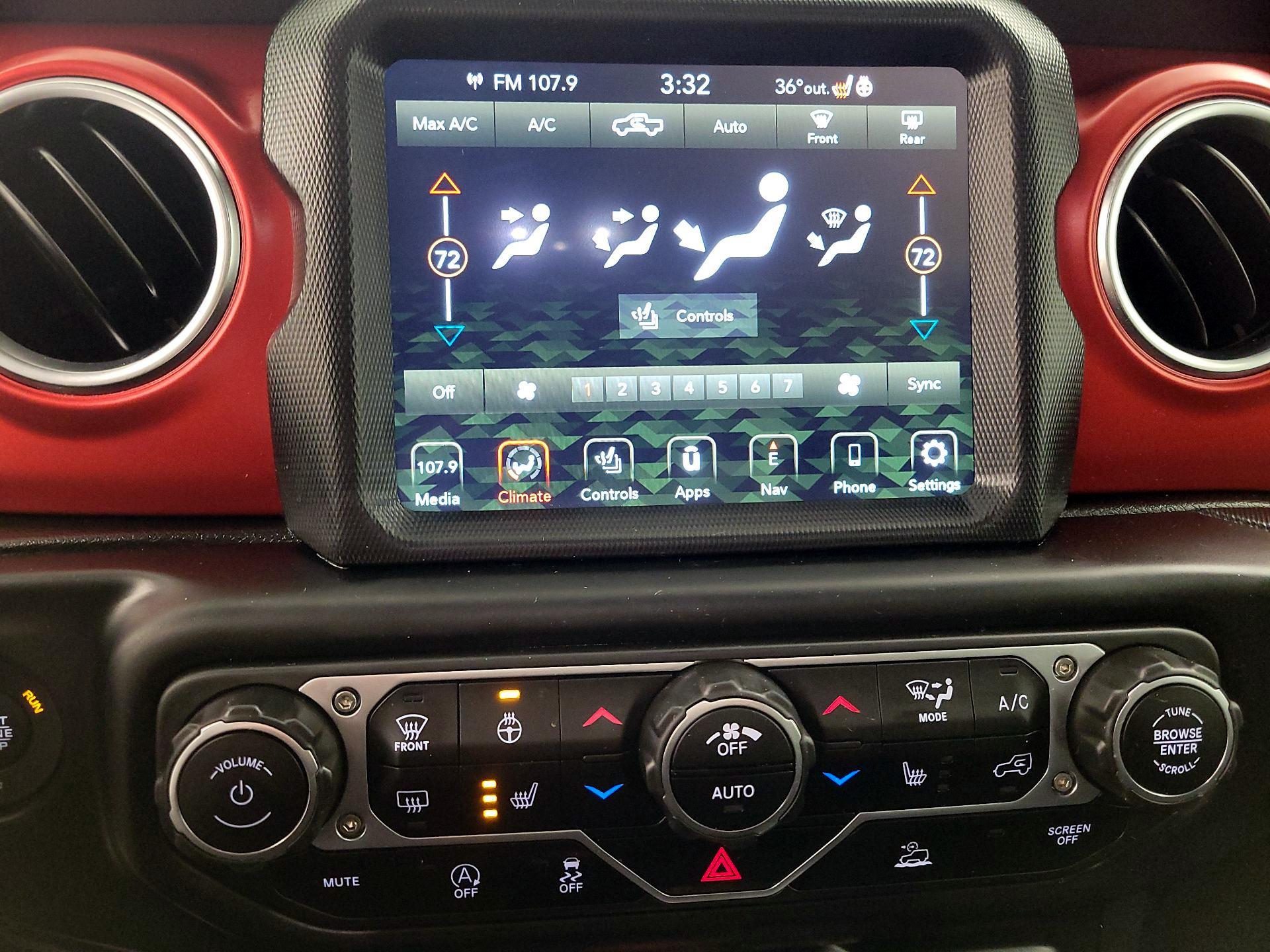 Thumbnail: 2022 Jeep Gladiator - 17