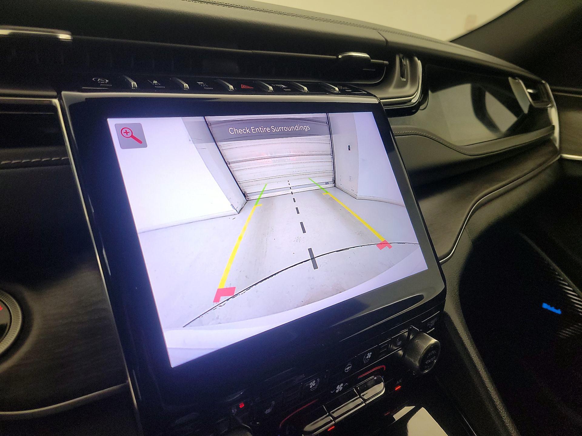 Thumbnail: 2023 Jeep Grand Cherokee - 15