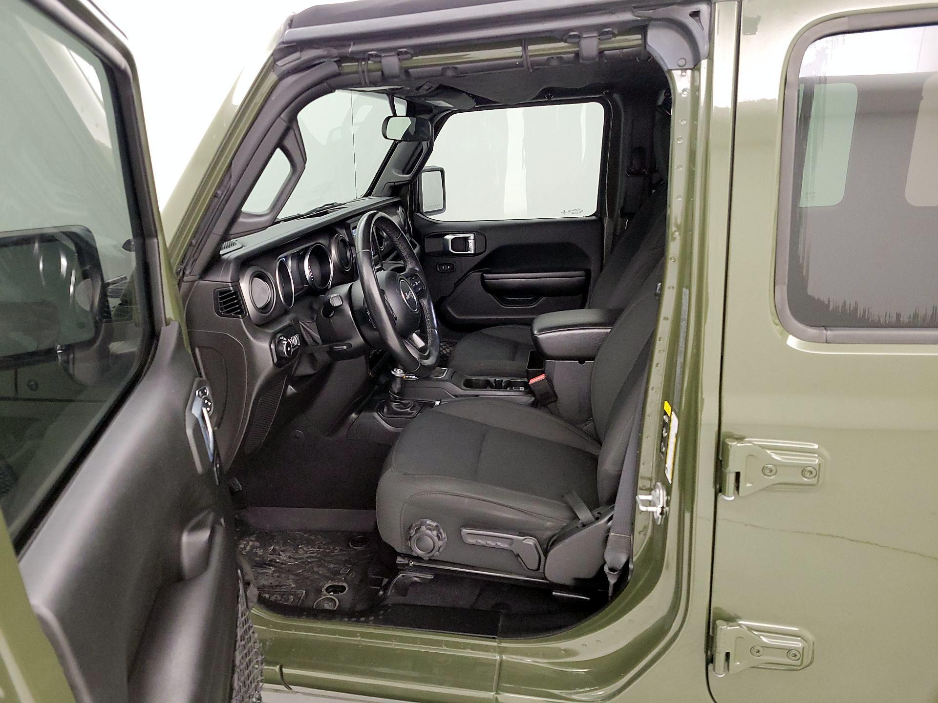 Thumbnail: 2021 Jeep Wrangler - 11