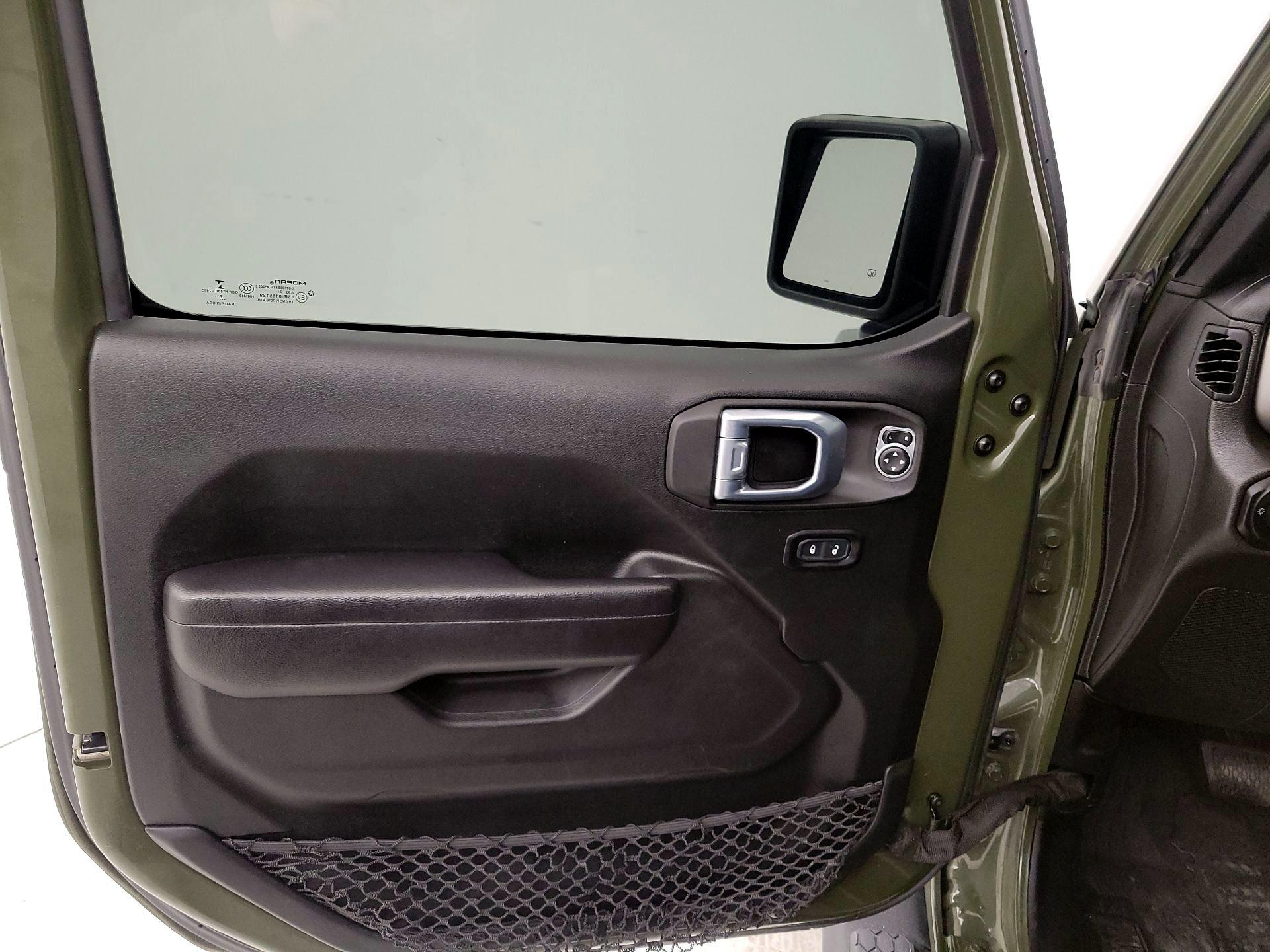 Thumbnail: 2021 Jeep Wrangler - 12